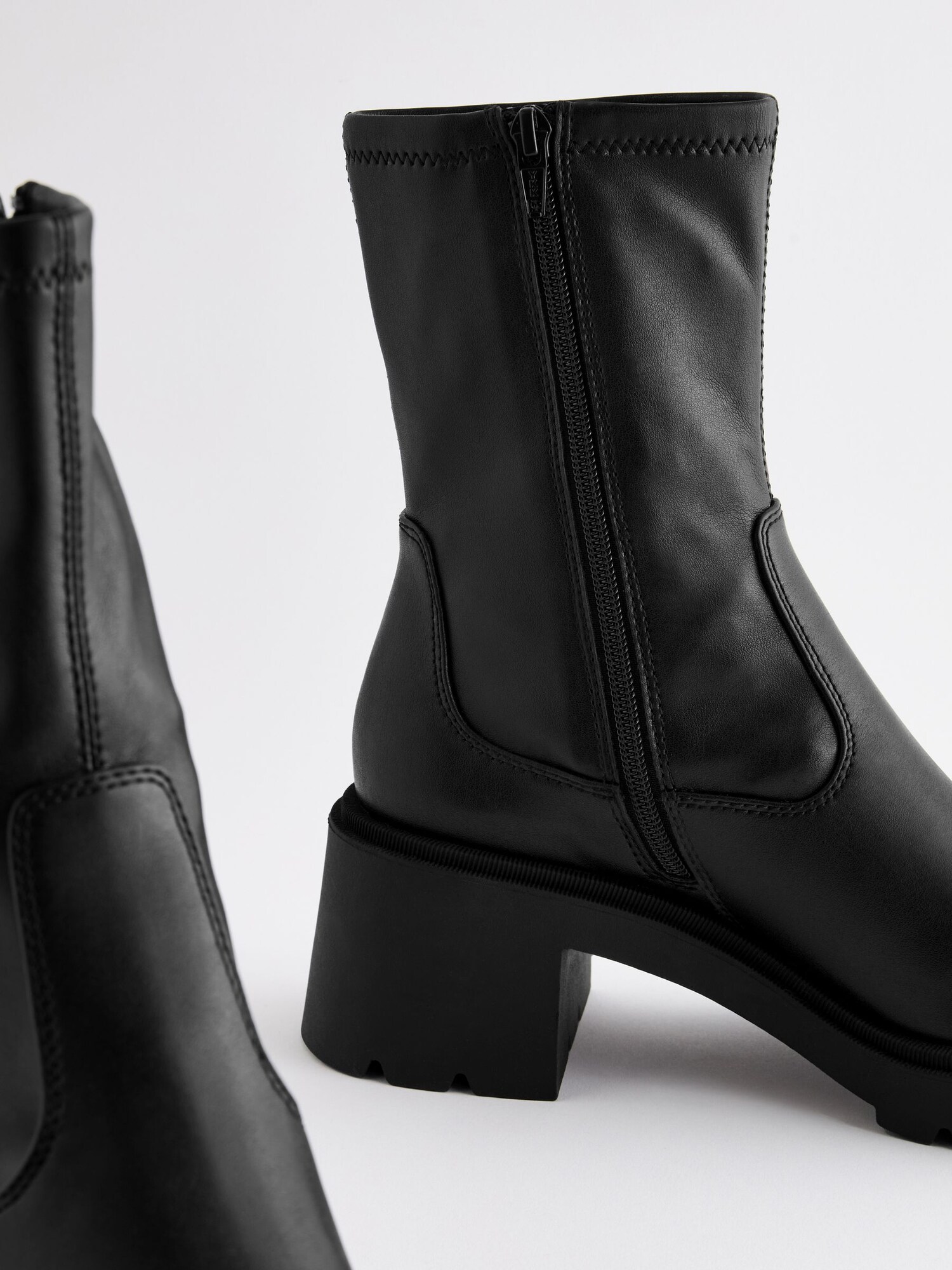 Thumbnail - Stiefelette