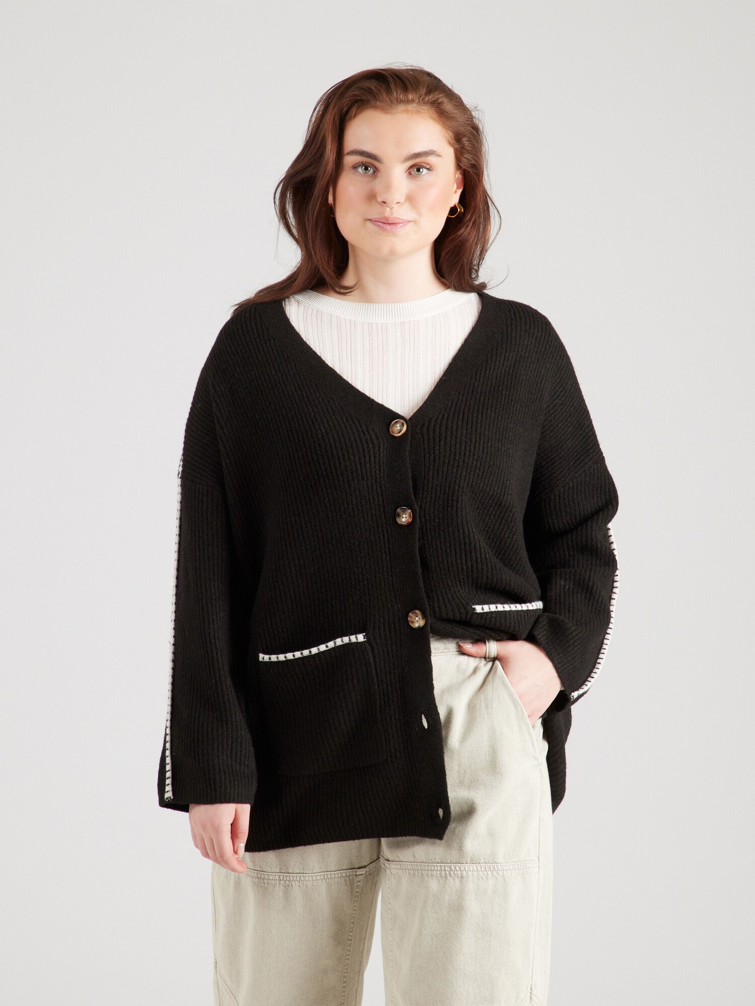 Vero Moda Curve Kardigán 'VMCZORA'  csokoládé / fehér termék 2. képe