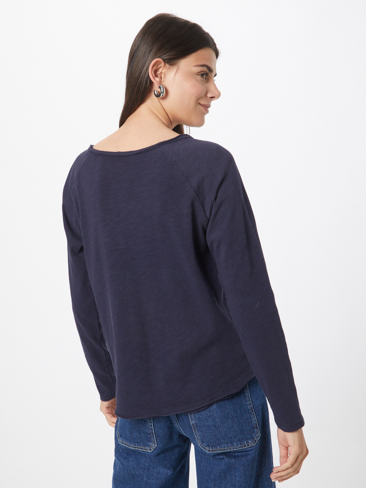 Thumbnail - Shirt