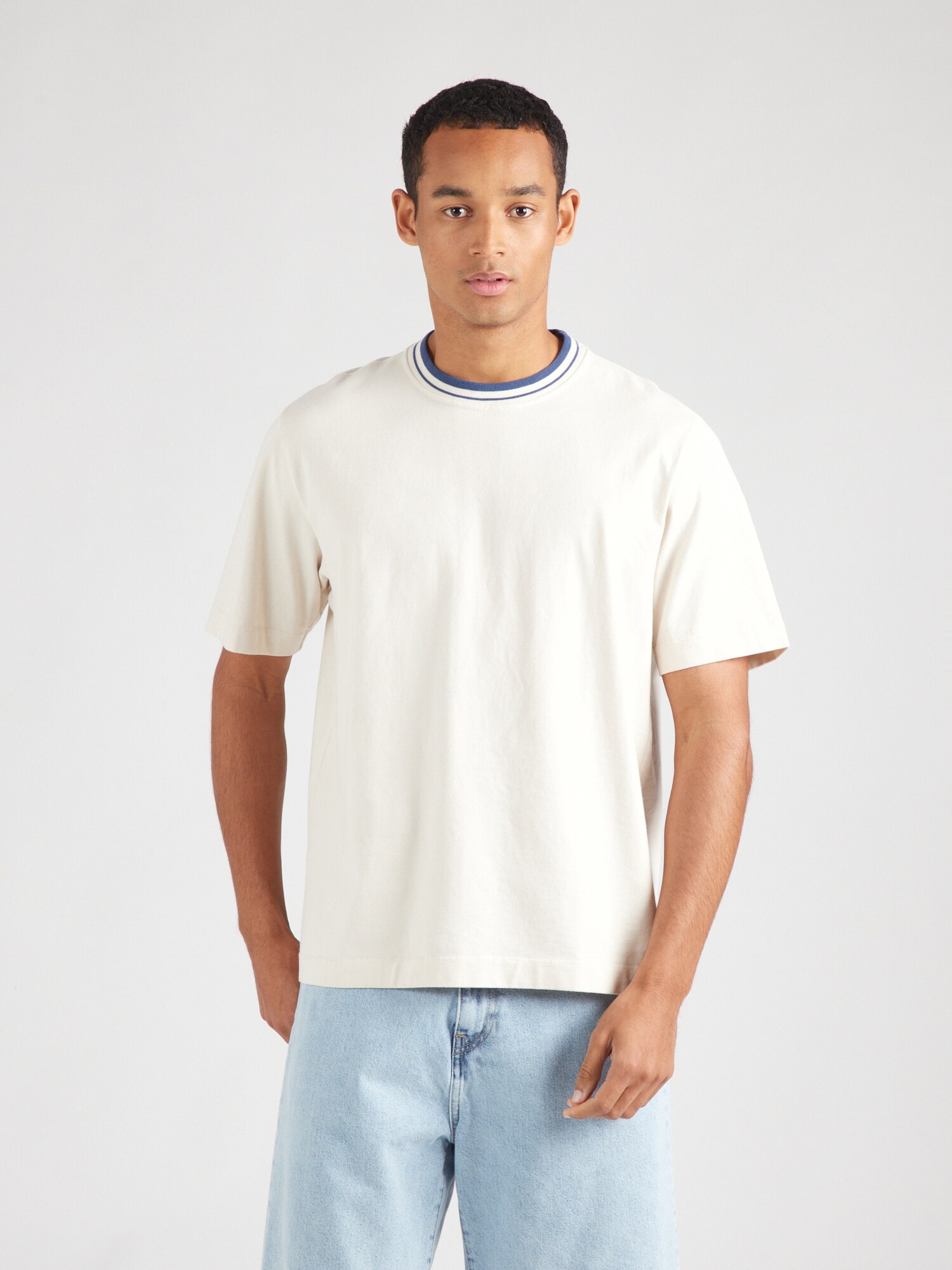 HOLLISTER Póló  tengerészkék / természetes fehér termék 2. képe