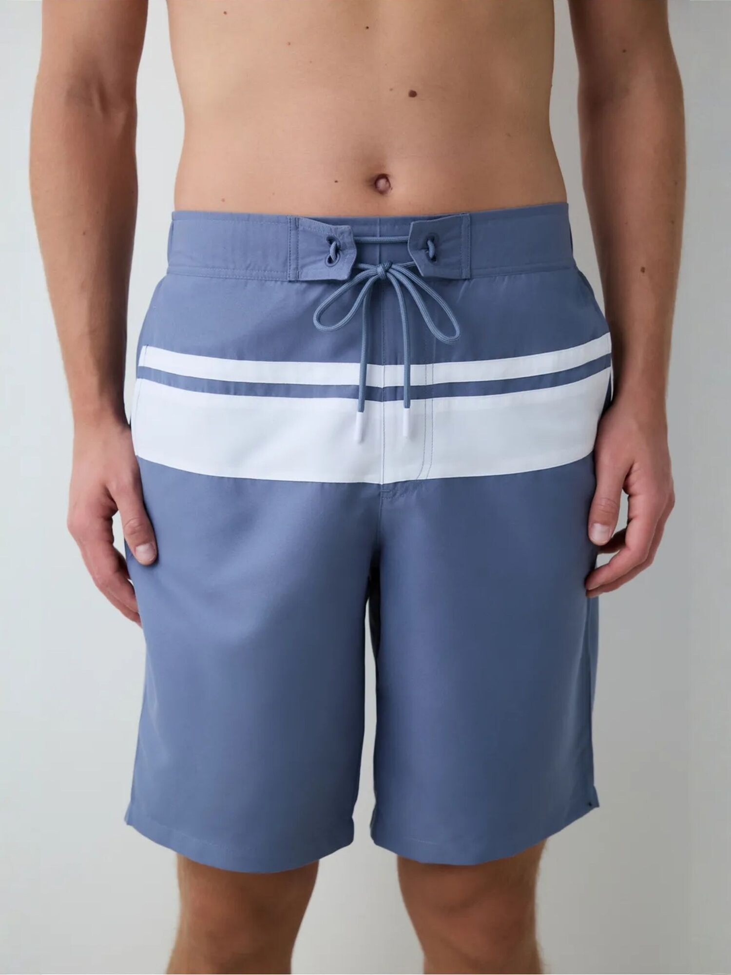Penti Kupaće hlače 'PENTI Gentleman Gestreifte Lange Badeshorts' plava / bijela