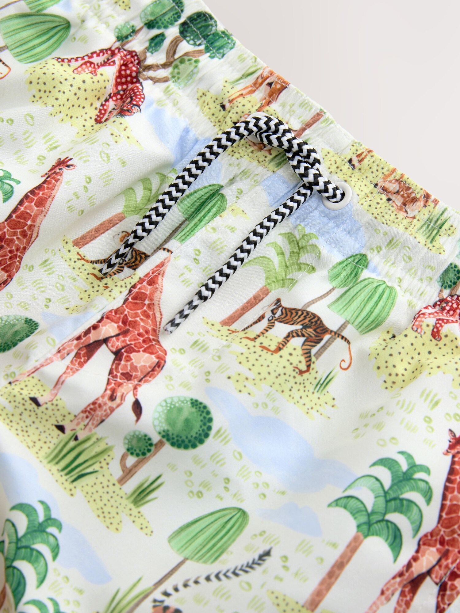 Next Rövid fürdőnadrágok 'Cath Kidston'  karamell / gesztenyebarna / zöld / pasztellzöld termék 2. képe