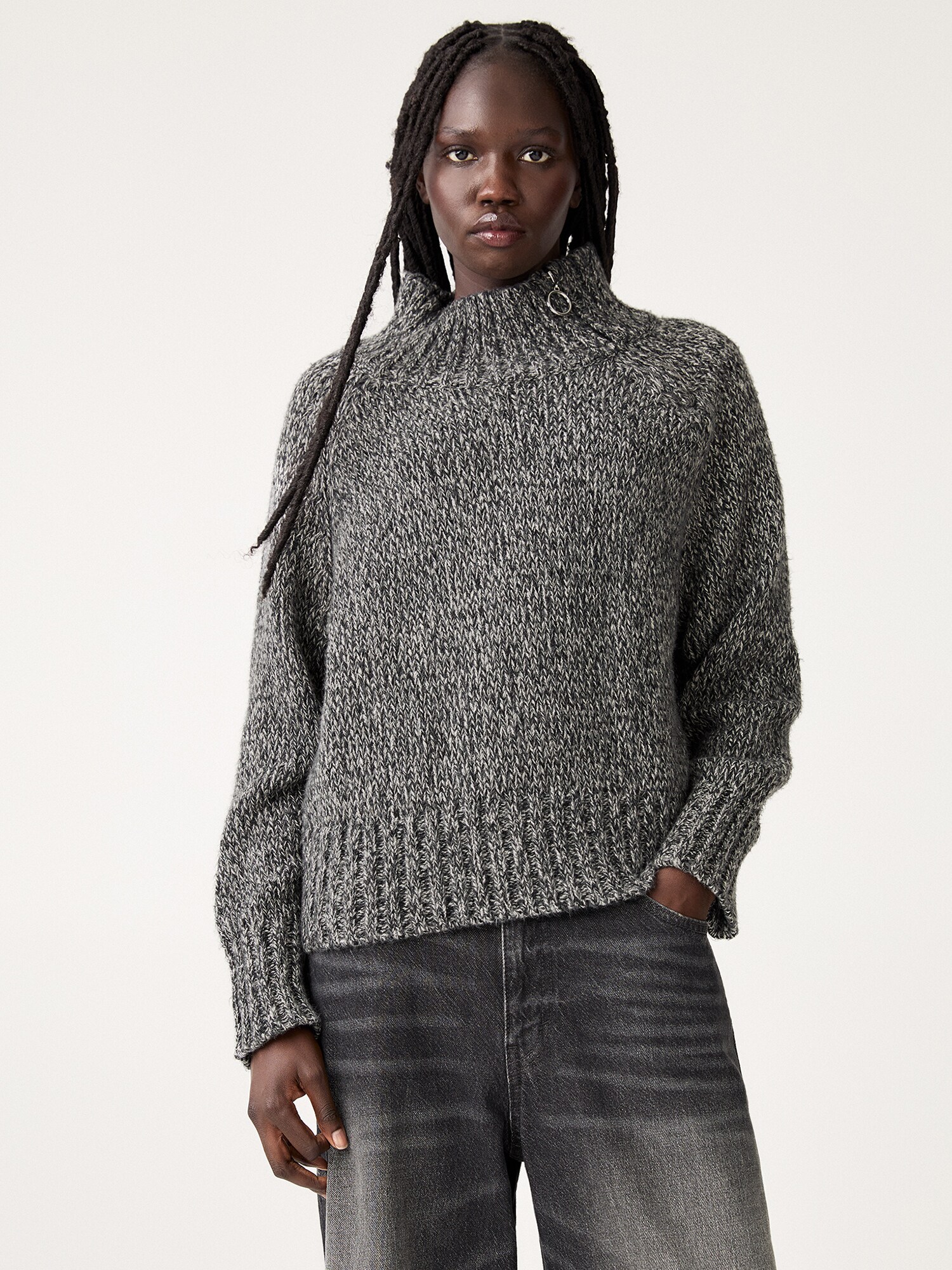 Pull&Bear Pulóver  ekrü / fekete termék 2. képe