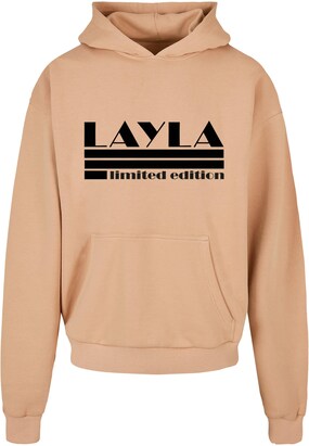 Merchcode Sweatshirt ‘Layla – Limited Edition’ Beige / Zwart