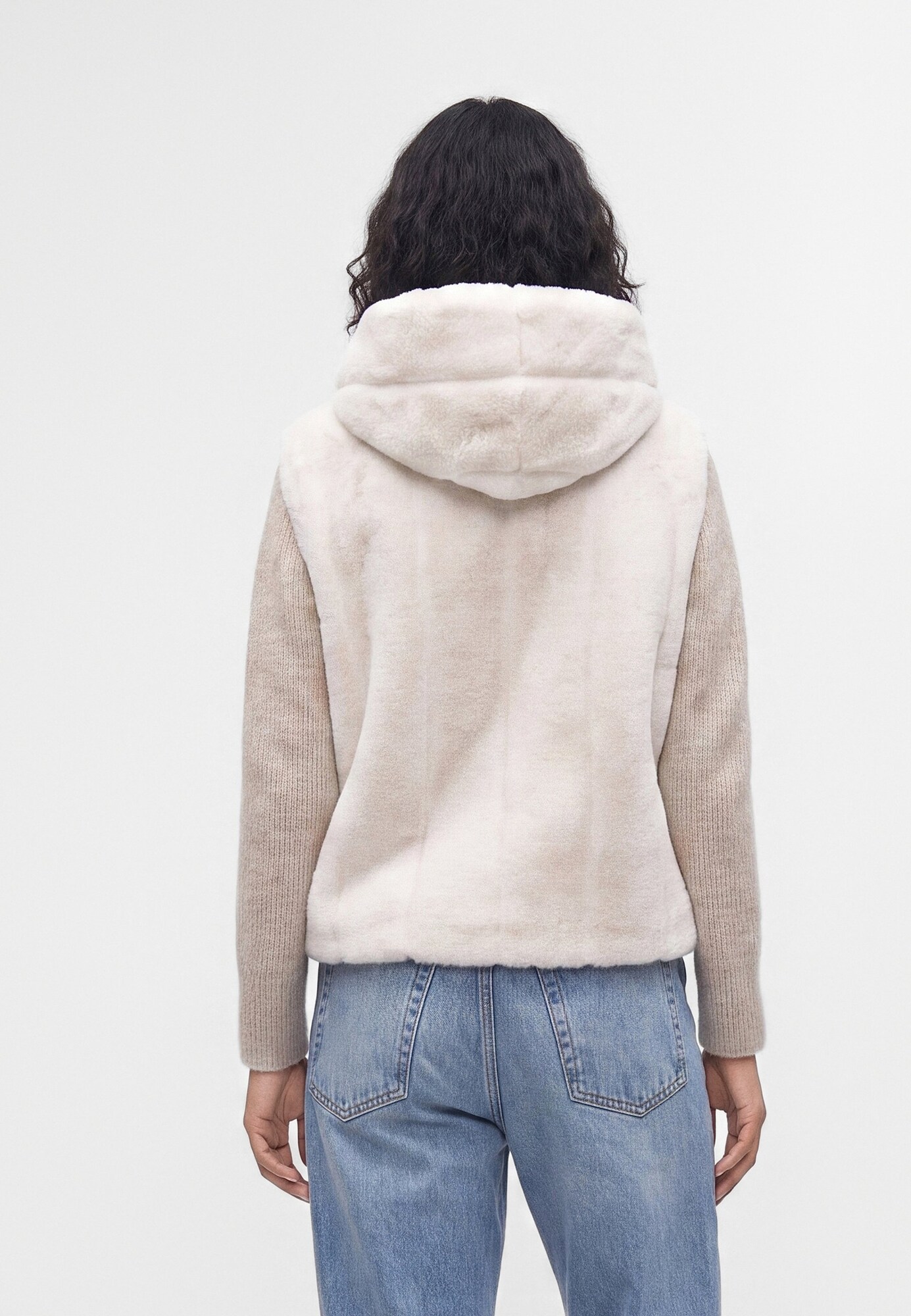 GUESS Chaleco 'SOPHY' gris claro – imagen 3
