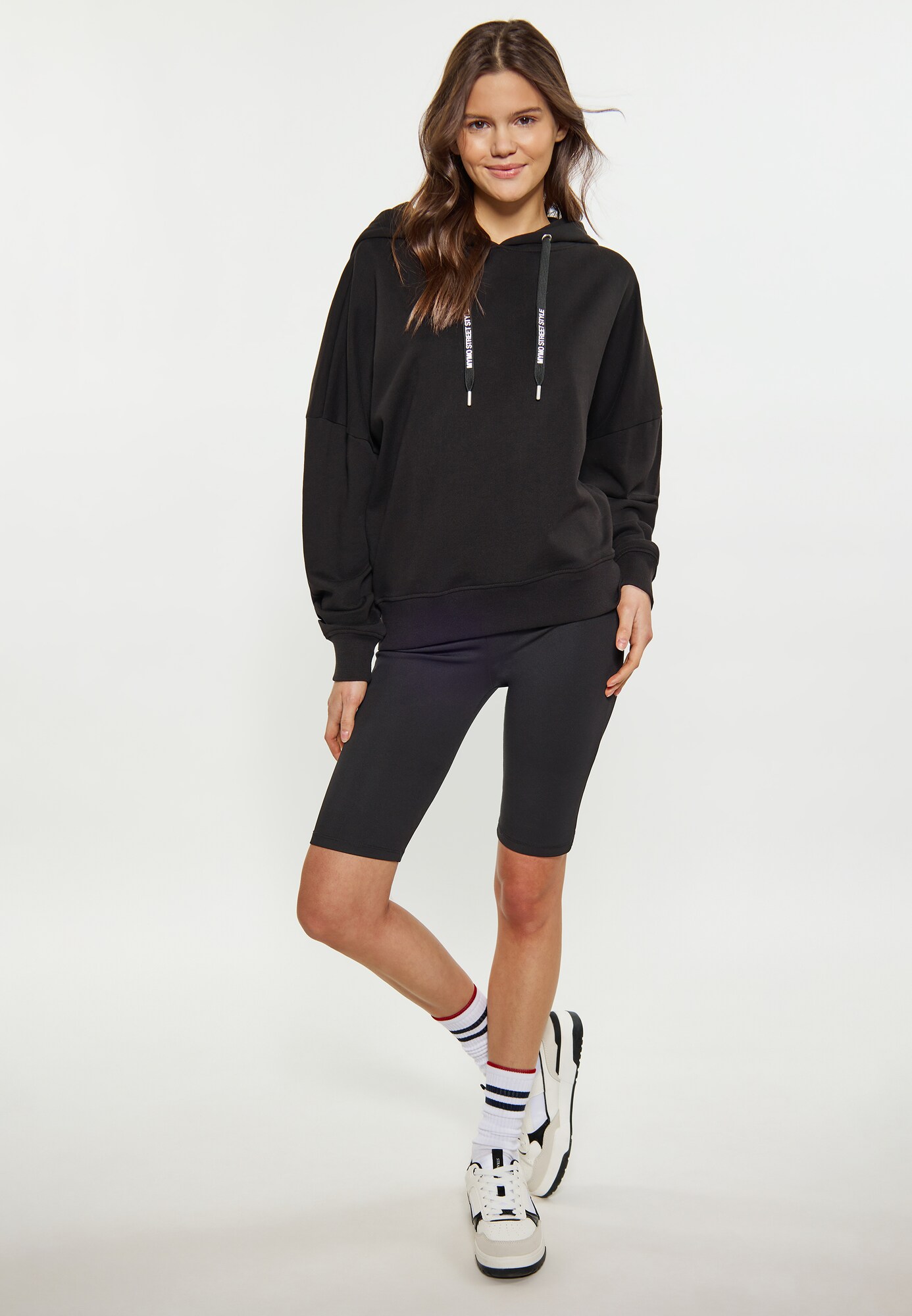 Thumbnail - MYMO Sweatshirt