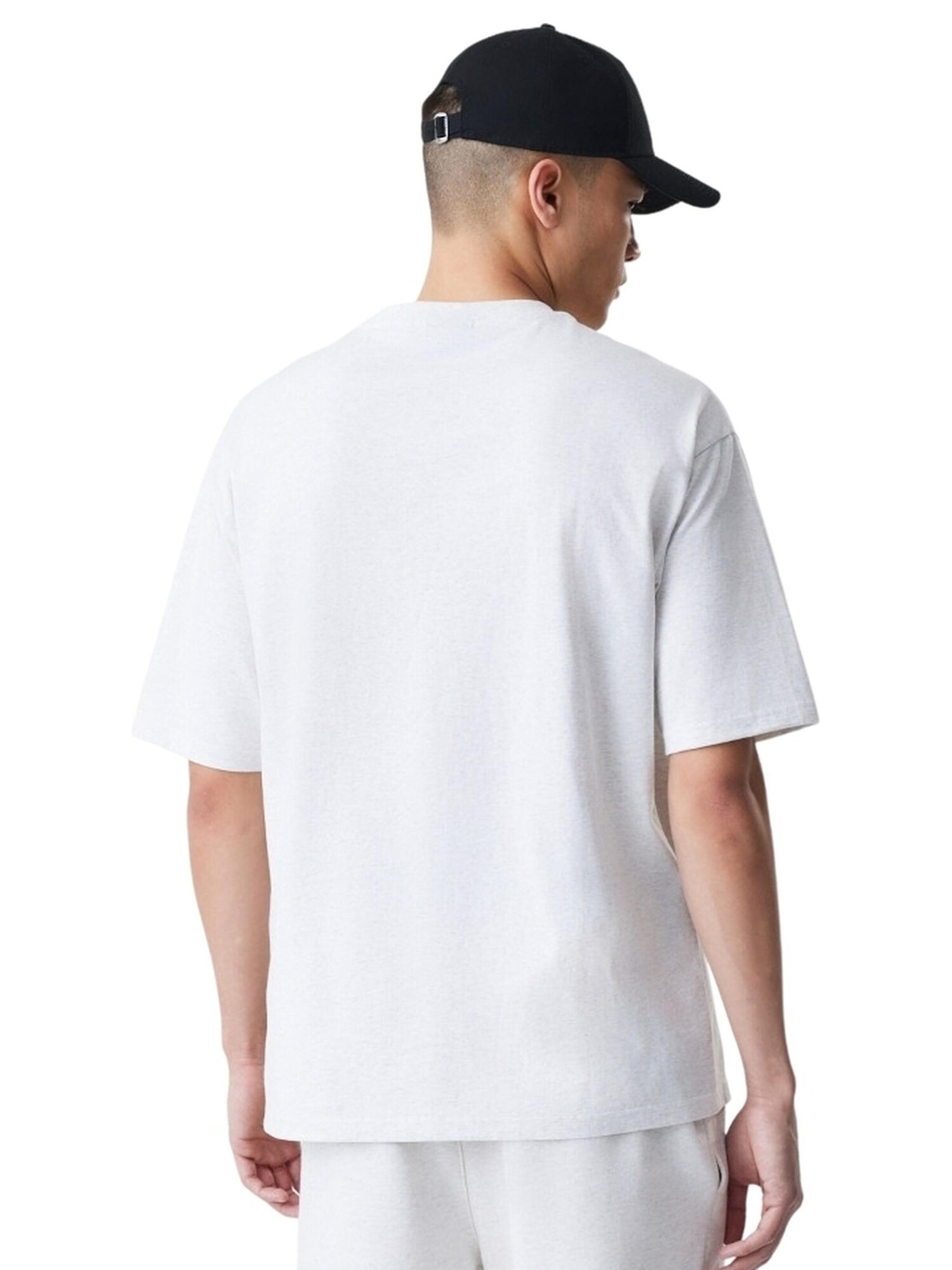 NEW ERA Camiseta 'Camiseta new era gris ne essential os tee' greige – imagen 2
