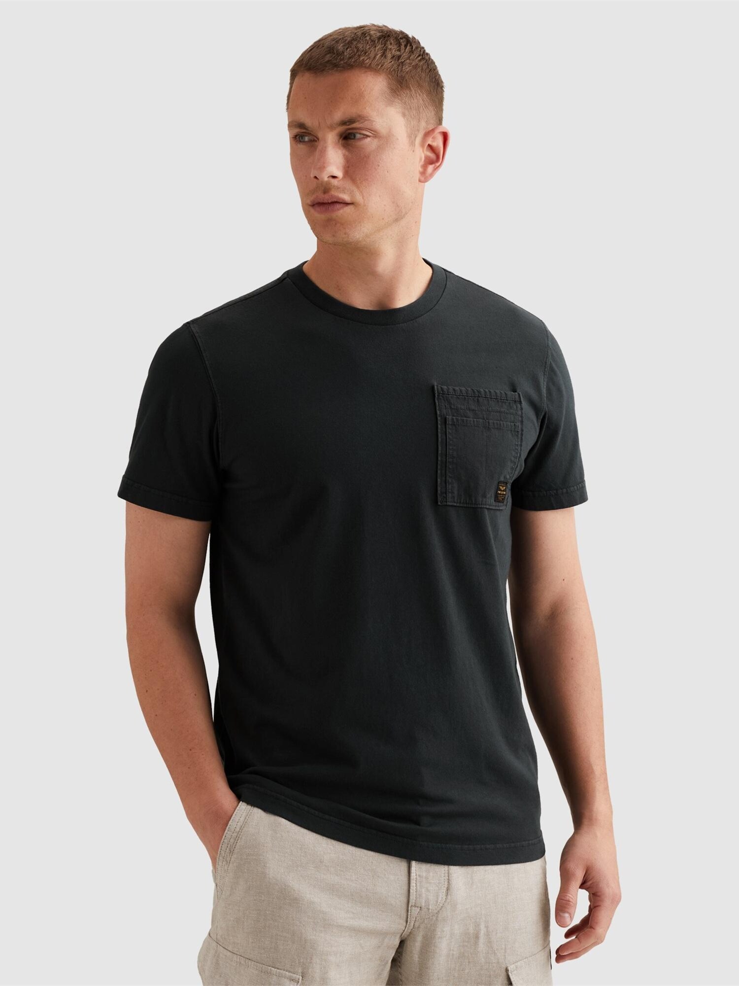 T-shirt 'T-shirt with cargo chest pocket'