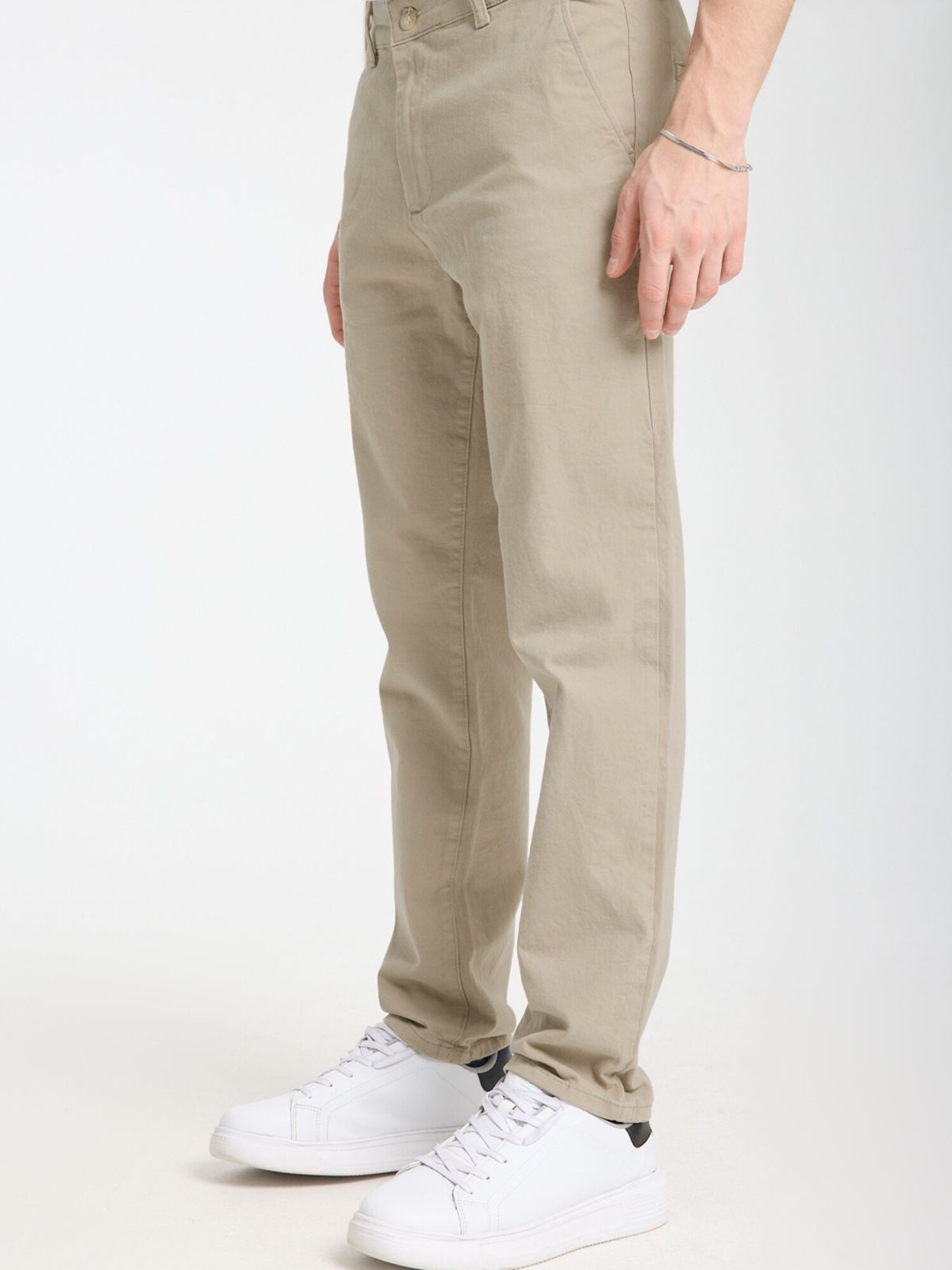 Premium pentru bărbați pantaloni – selecție de la Trendyol