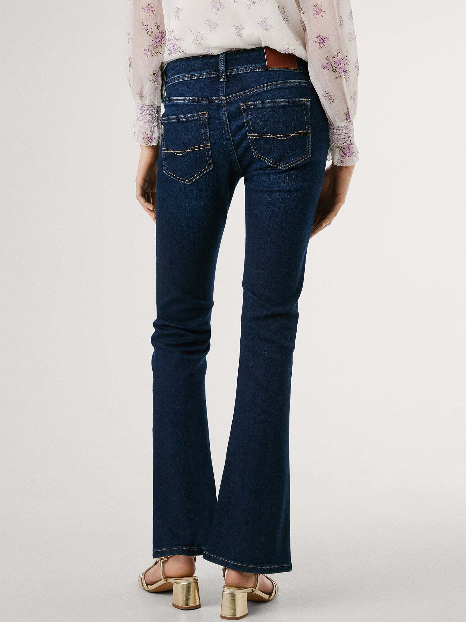 Thumbnail - Jeans