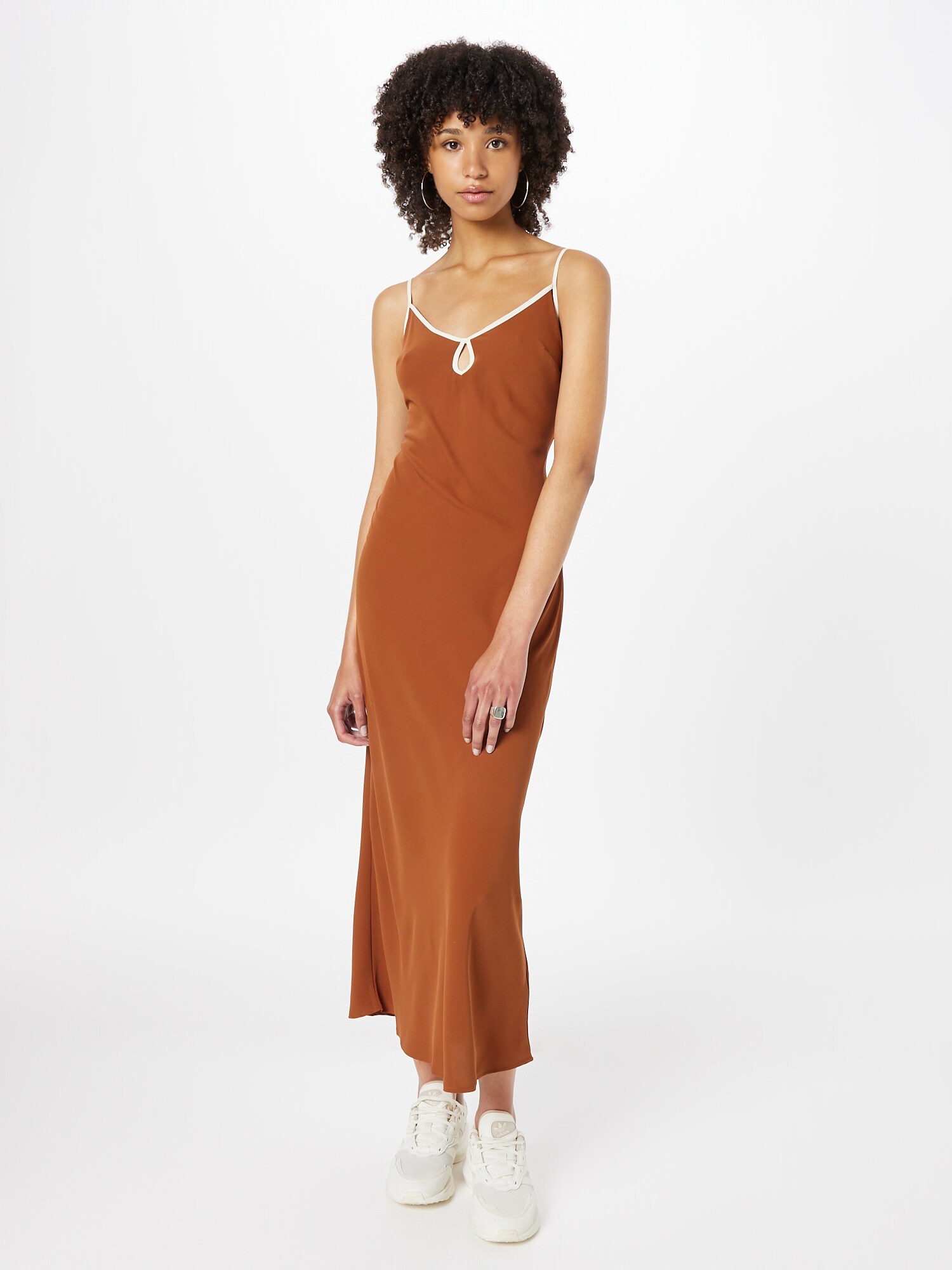 Abercrombie & Fitch Ruha  okker / fehér termék 2. képe