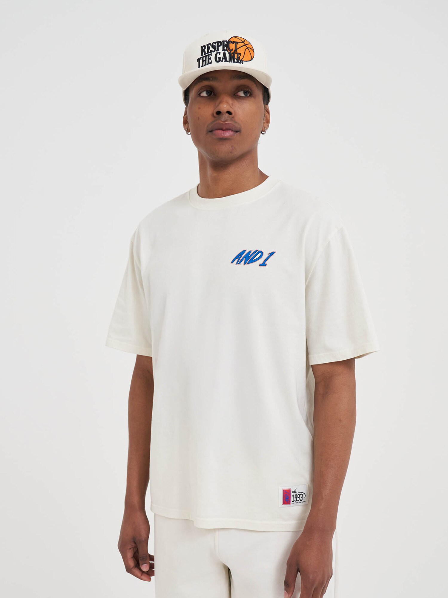 AND1 Camiseta  ecru / azul / naranja / negro – imagen 4