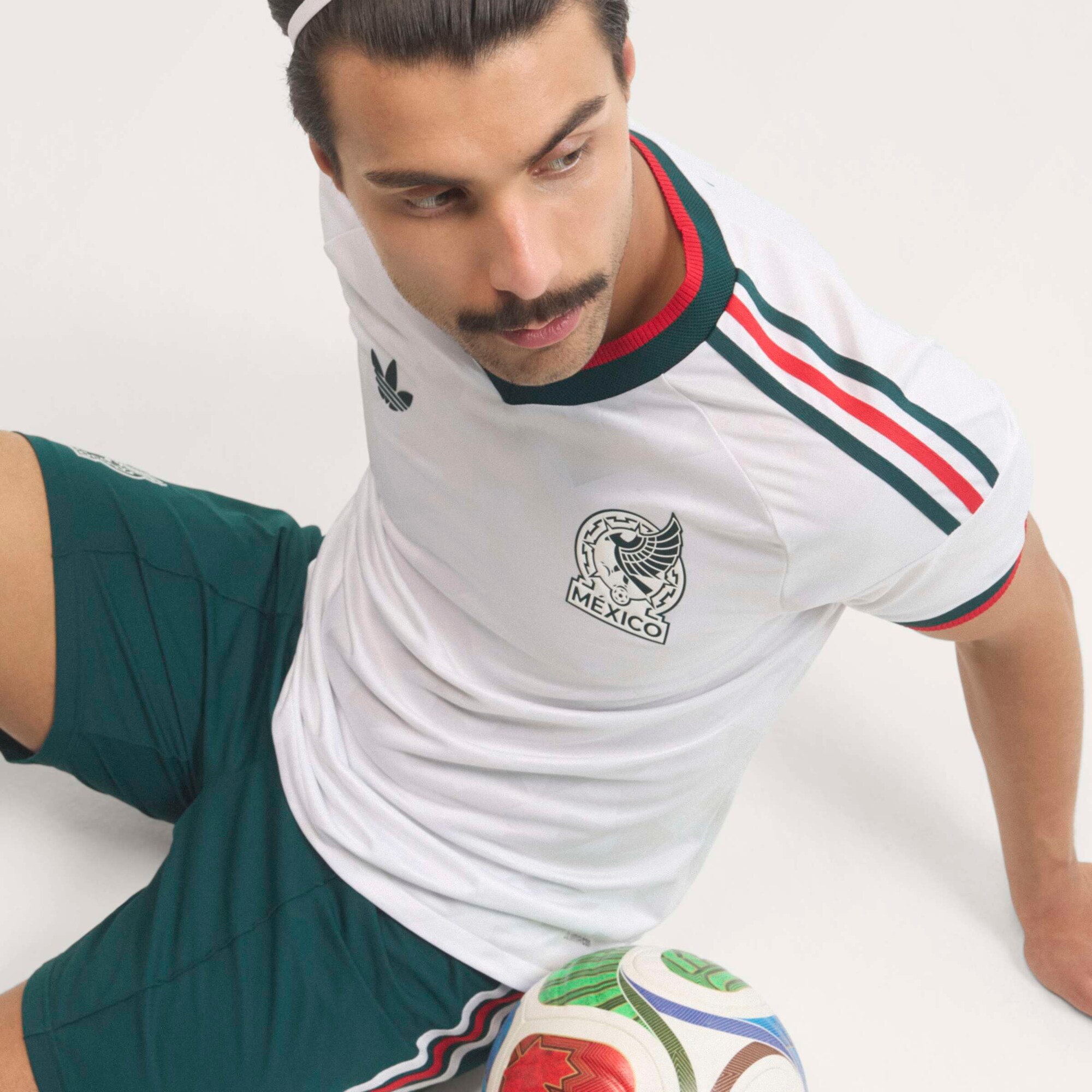 ADIDAS PERFORMANCE Camiseta de fútbol 'Mexiko 26 Authentic'  rojo / negro / blanco – imagen 4