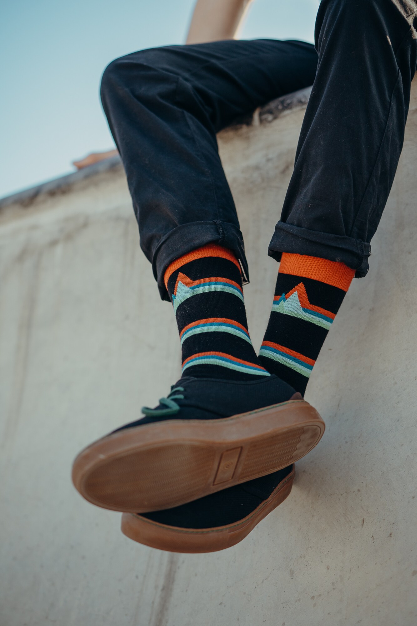 Thumbnail - GREENBOMB Socken Abstract Mountain