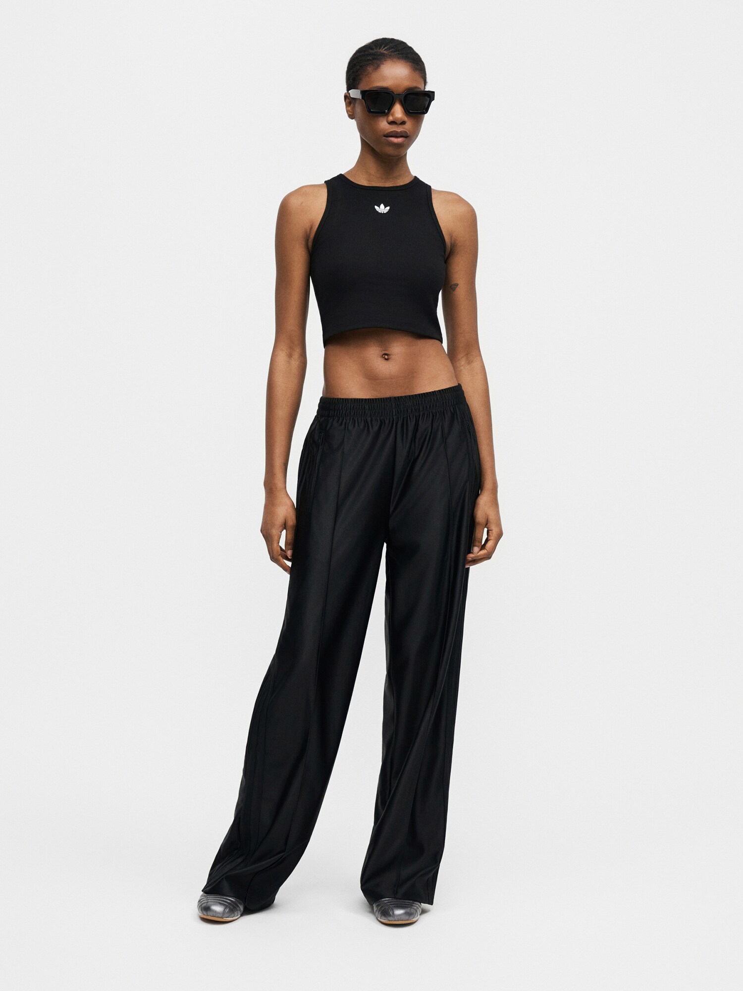 ADIDAS ORIGINALS Top 'Essentials'  negro / blanco – imagen 4