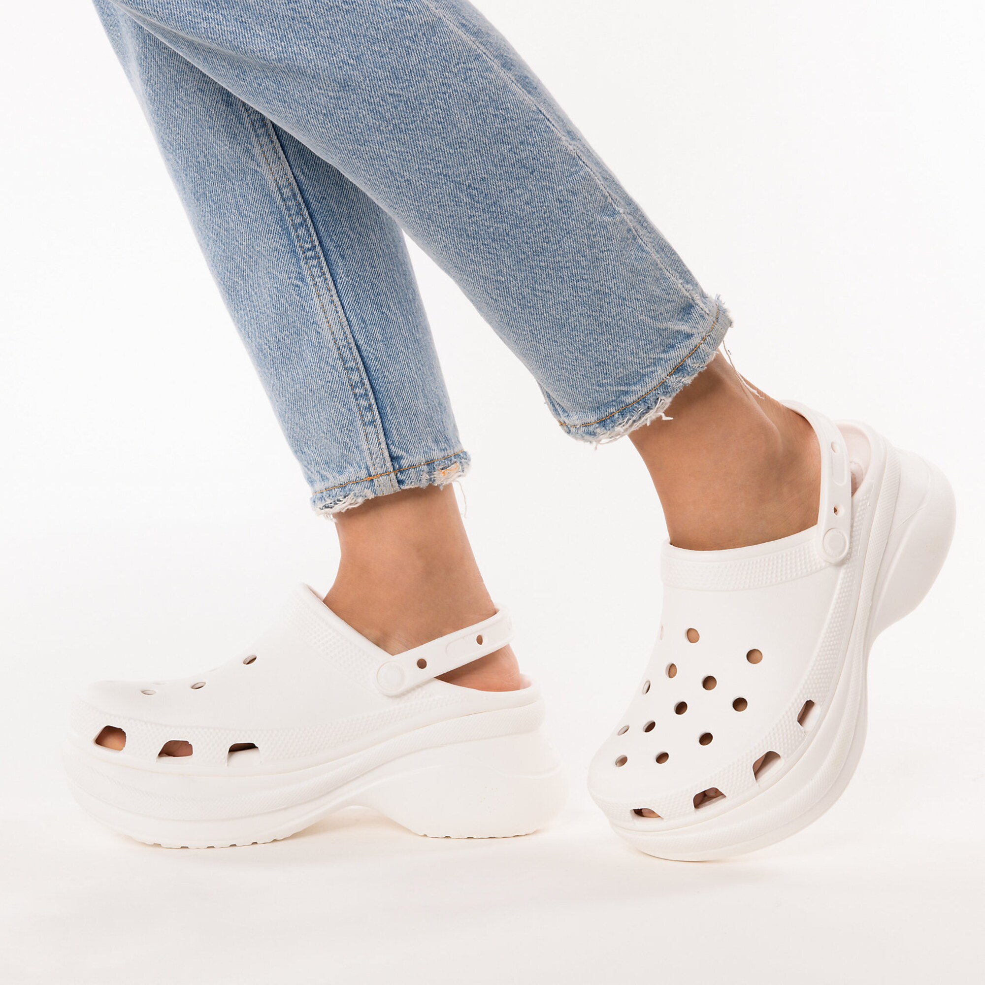 Crocs Klumpák 'Classic Bae'  fehér termék 2. képe