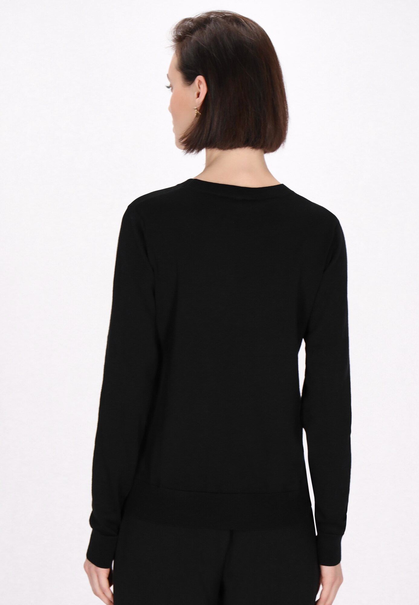 Thumbnail - usha BLACK LABEL Pullover