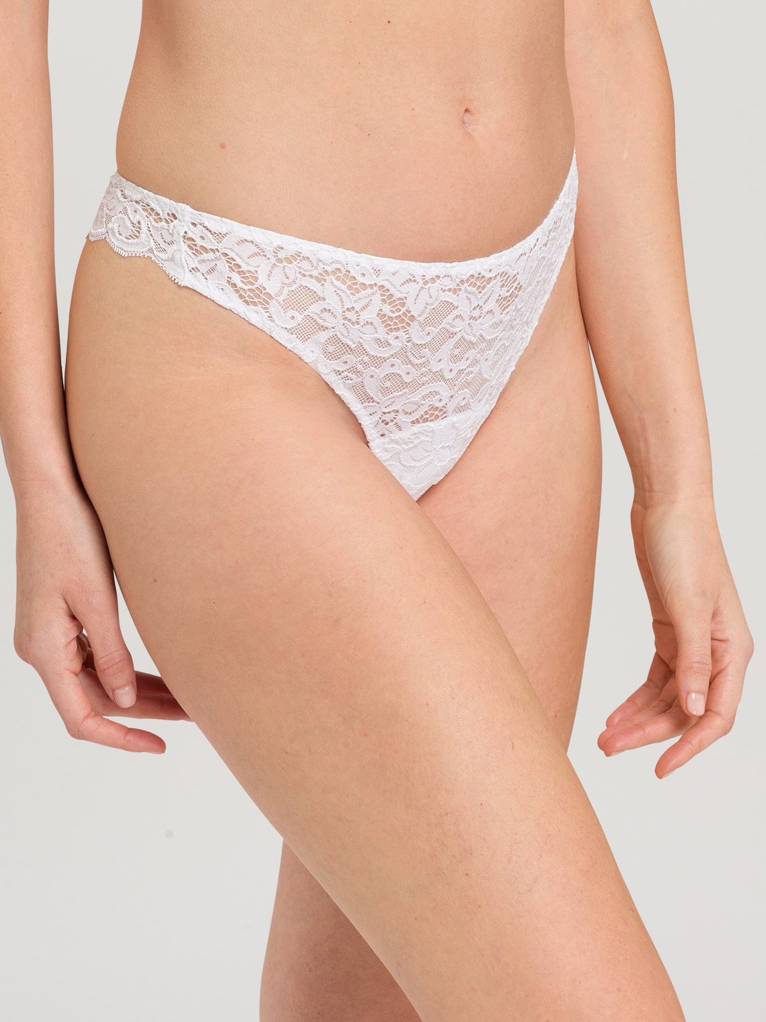 Thumbnail - Hanro String French Lace