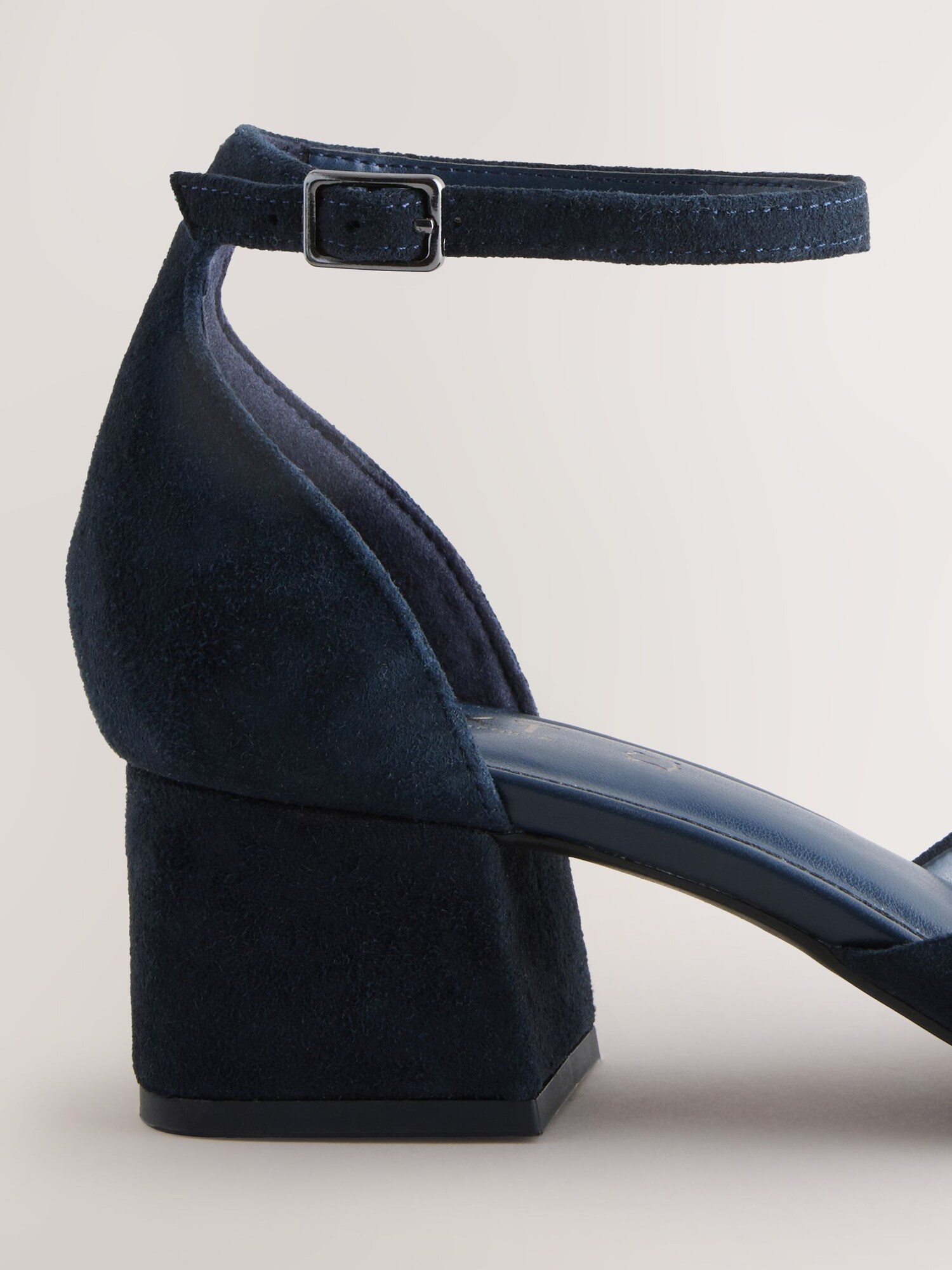 Thumbnail - Next Sandale