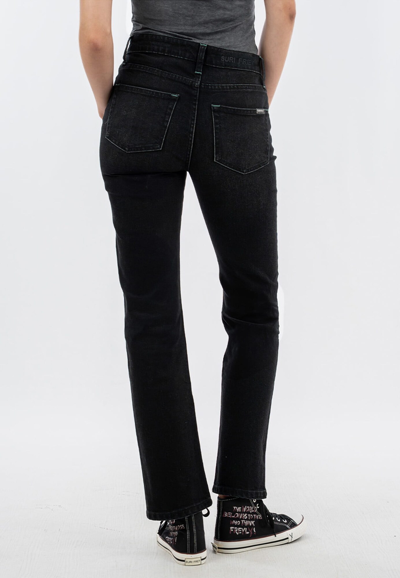 Thumbnail - Suri Frey Jeans Freyday