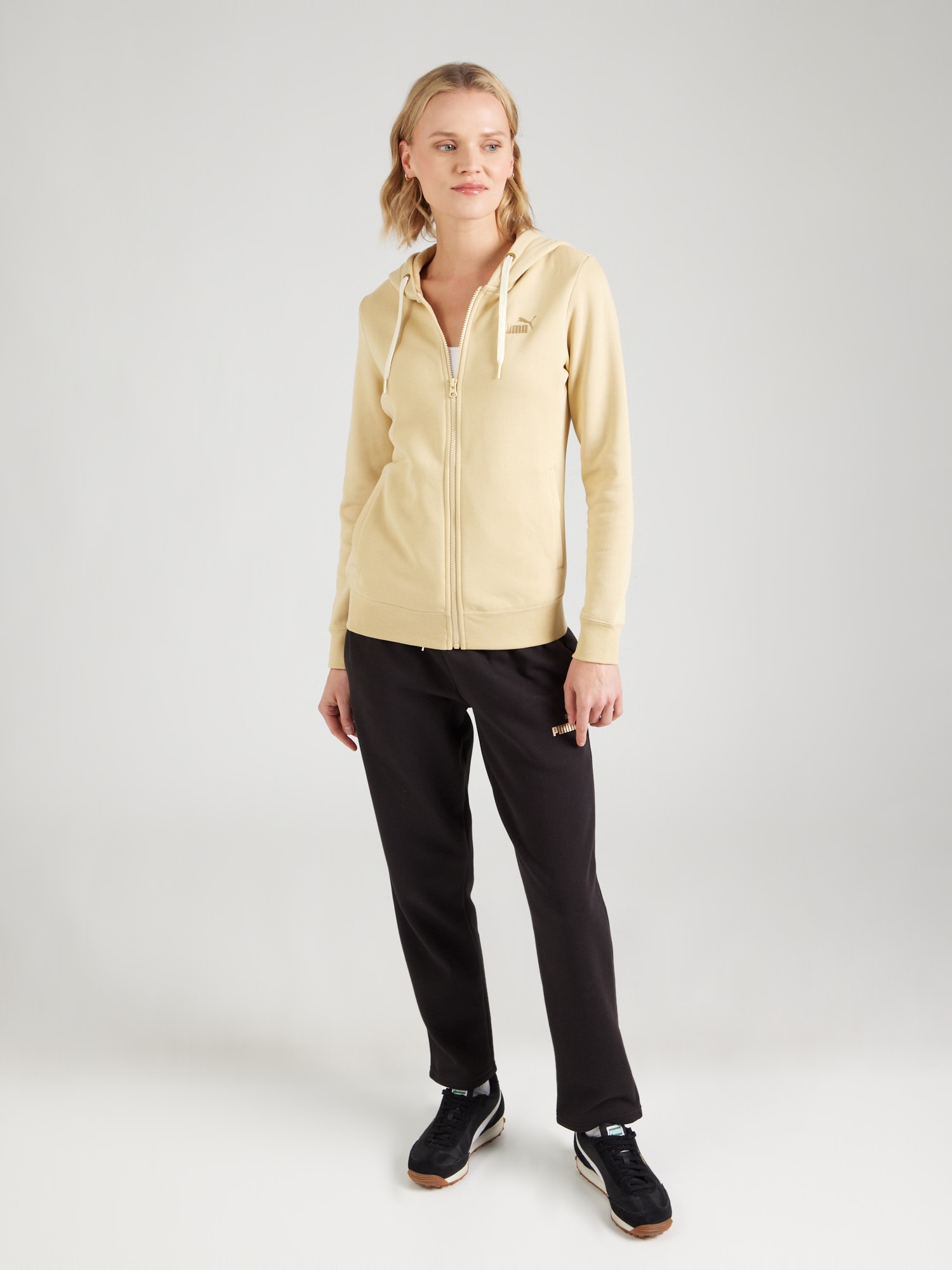 PUMA Tréningruha homok / fekete termék 2. képe