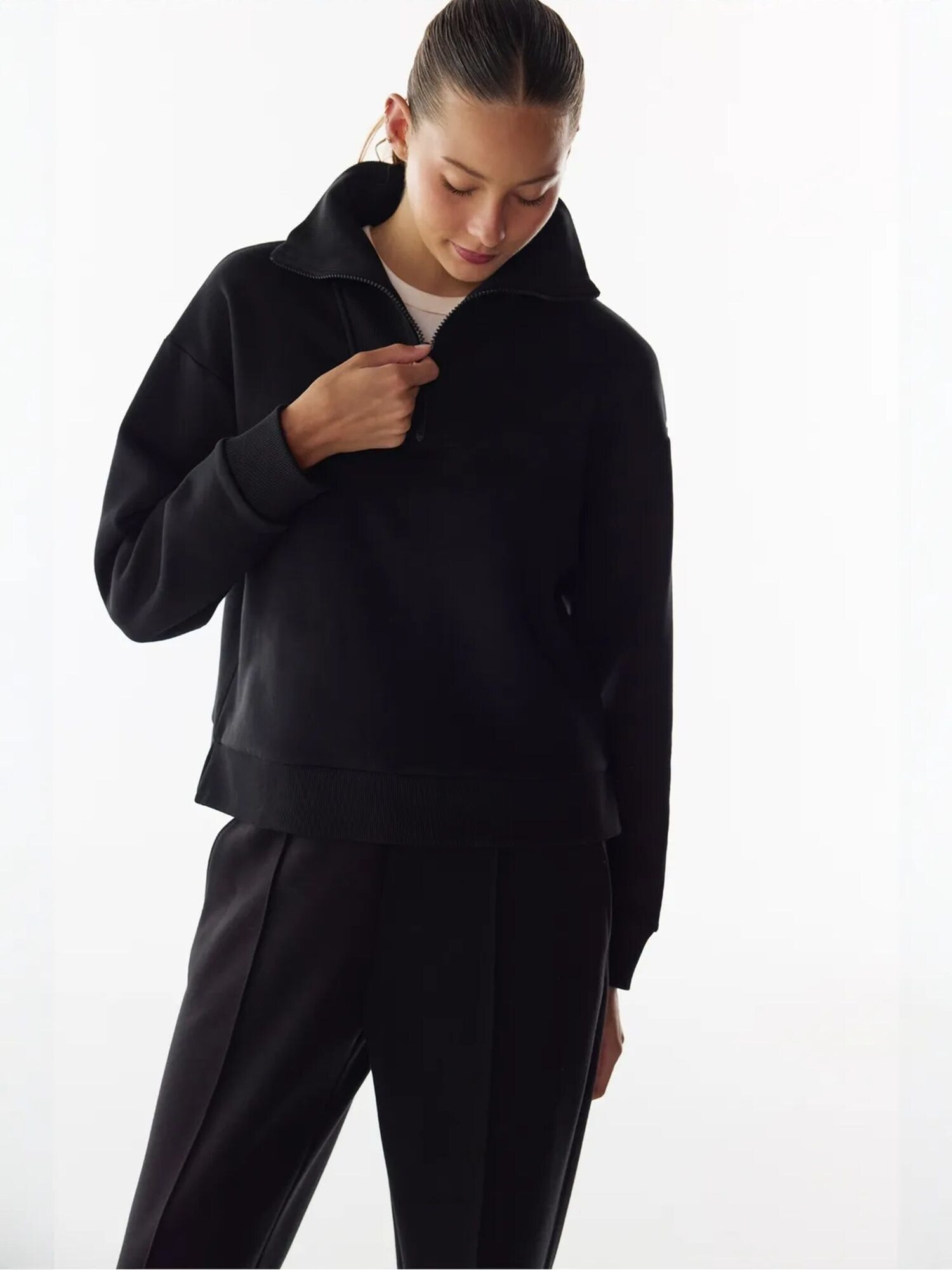 Penti Sweater majica 'Sweatshirts' crna