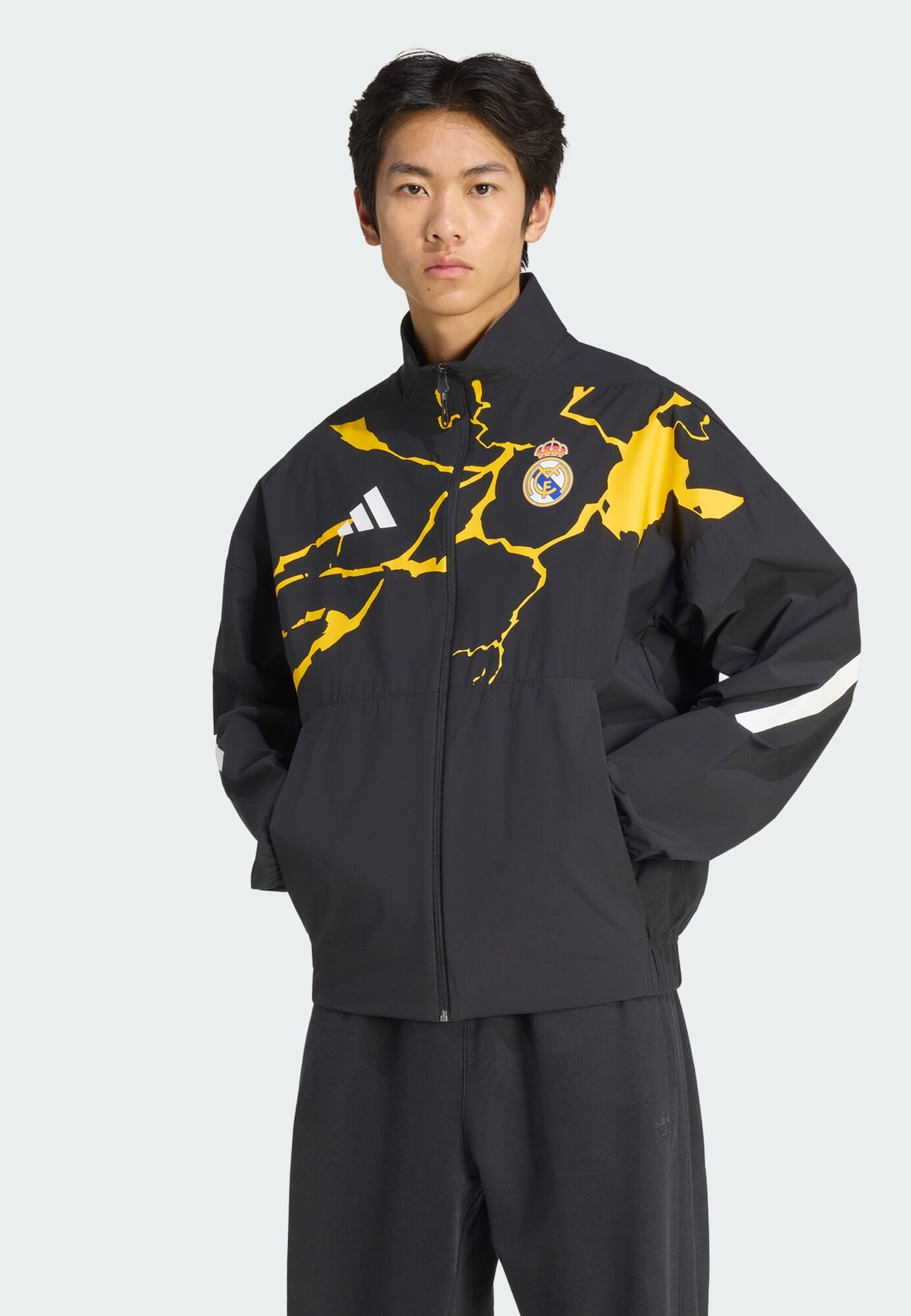 ADIDAS PERFORMANCE Chaqueta deportiva 'Real Madrid Avengers Z.N.E. Anthem' amarillo / negro / blanco – imagen 2