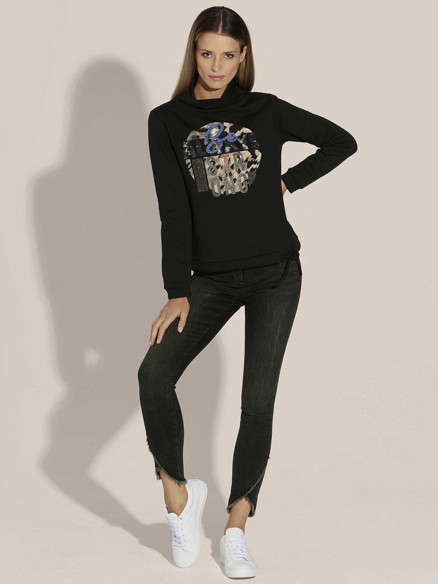 Thumbnail - MADELEINE Sweatshirt