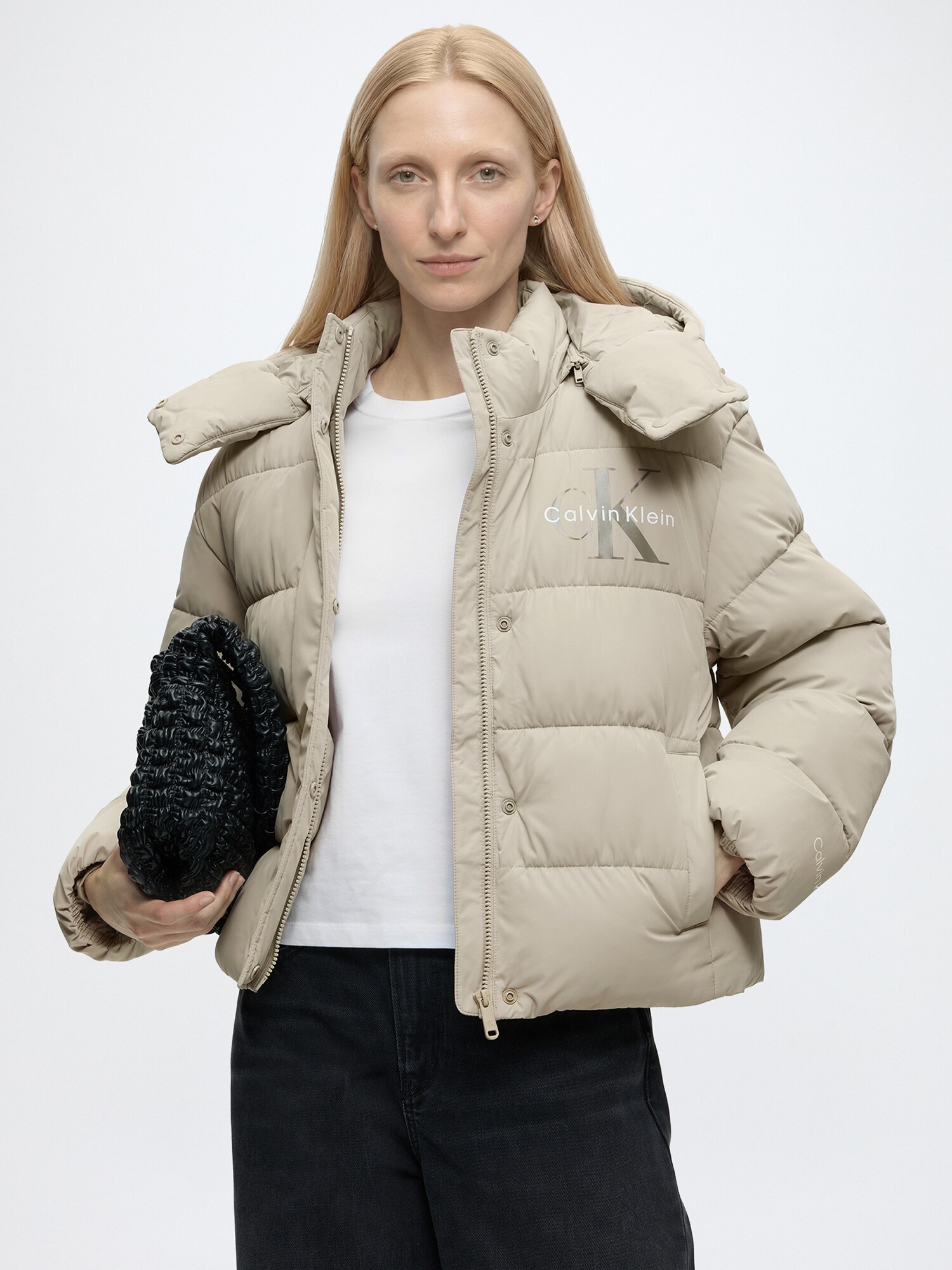 Calvin Klein Jeans Chaqueta de invierno capuchino / oro / blanco – imagen 2