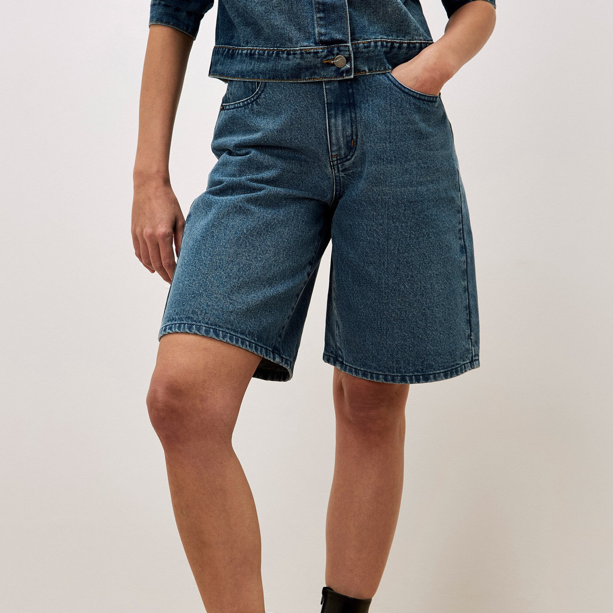 Thumbnail - Apricot Shorts