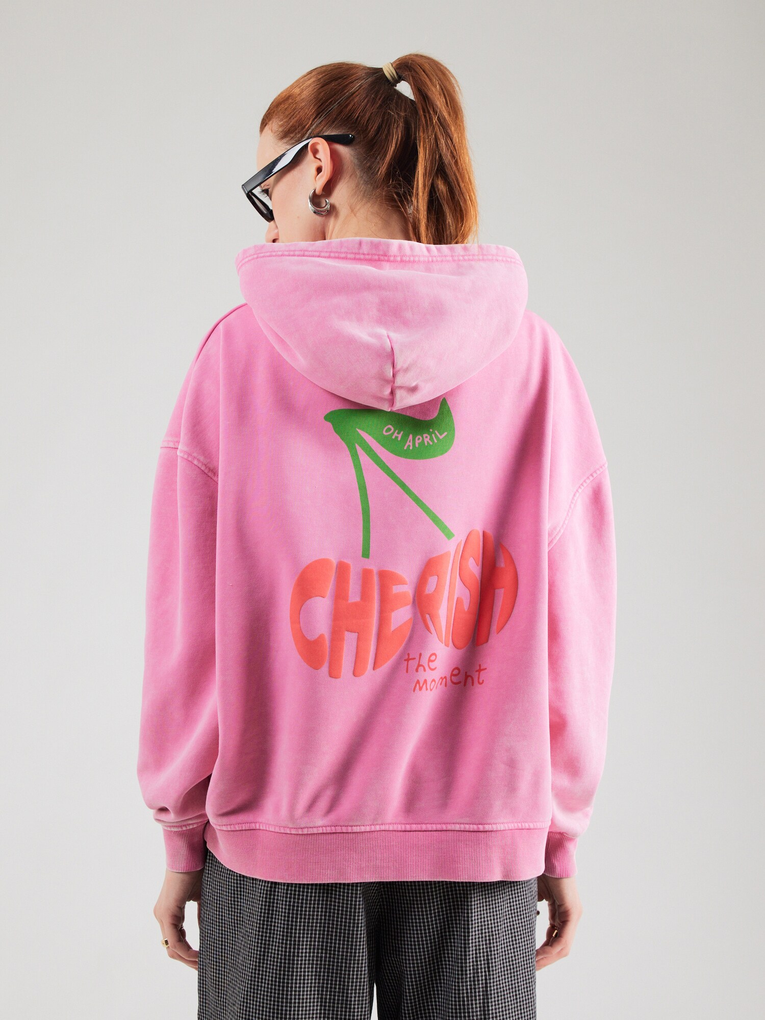 OH APRIL Tréning póló 'Cherish'  zöld / fukszia / piros termék 2. képe