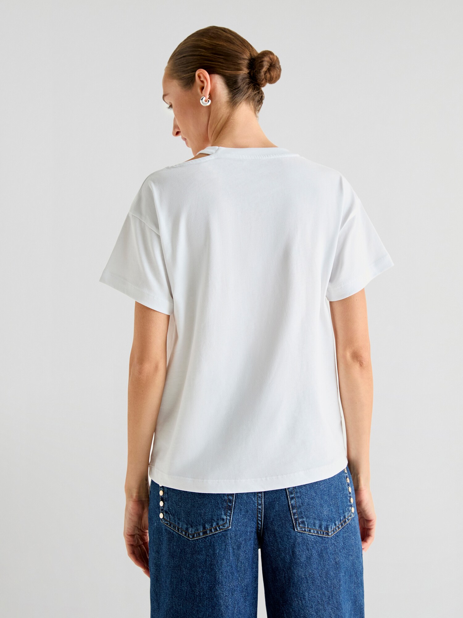 Thumbnail - T-Shirt