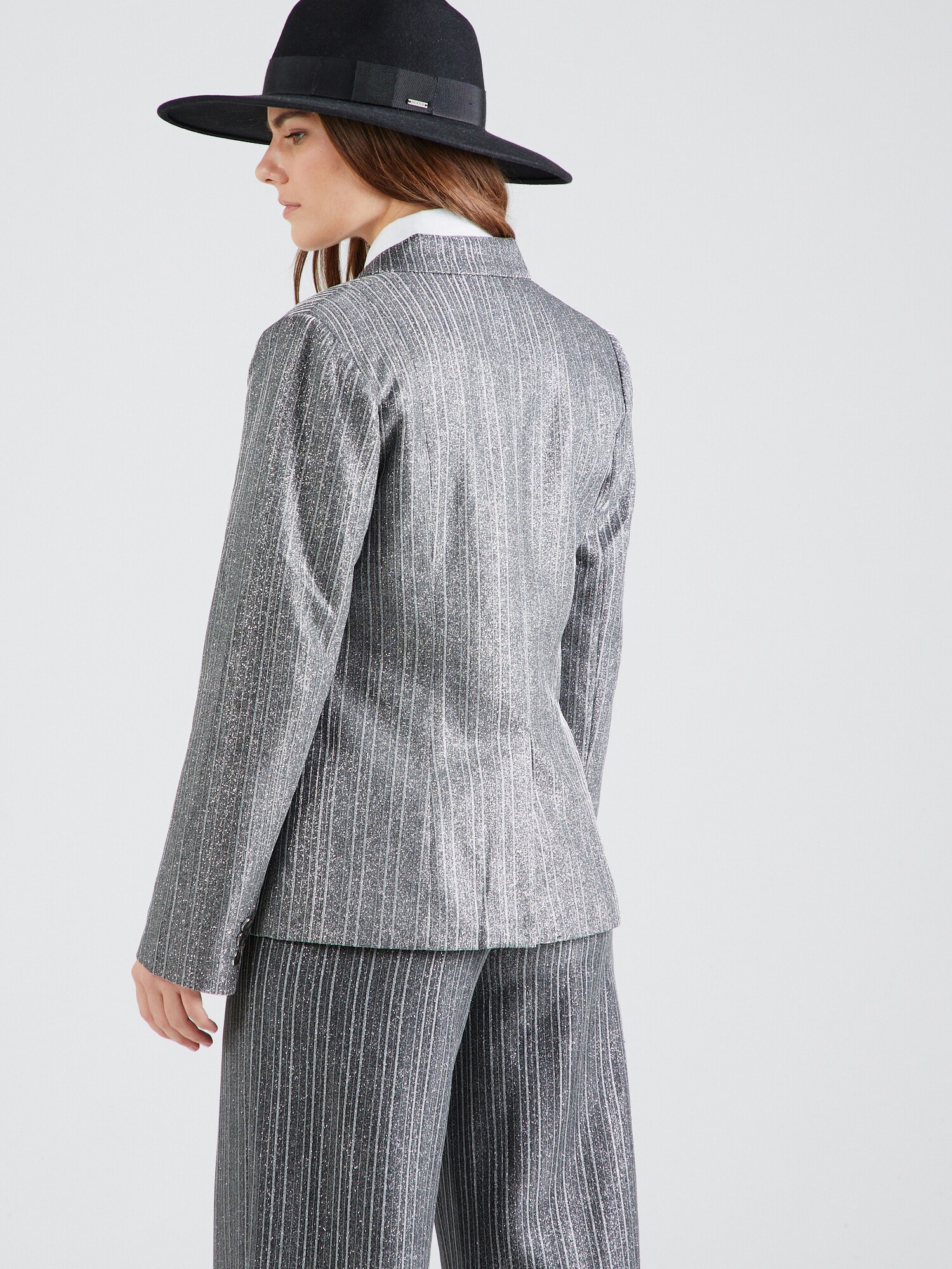 Thumbnail - Blazer