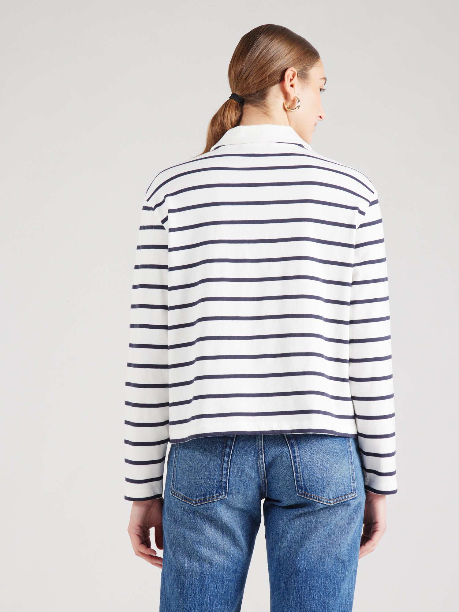 Thumbnail - Shirt