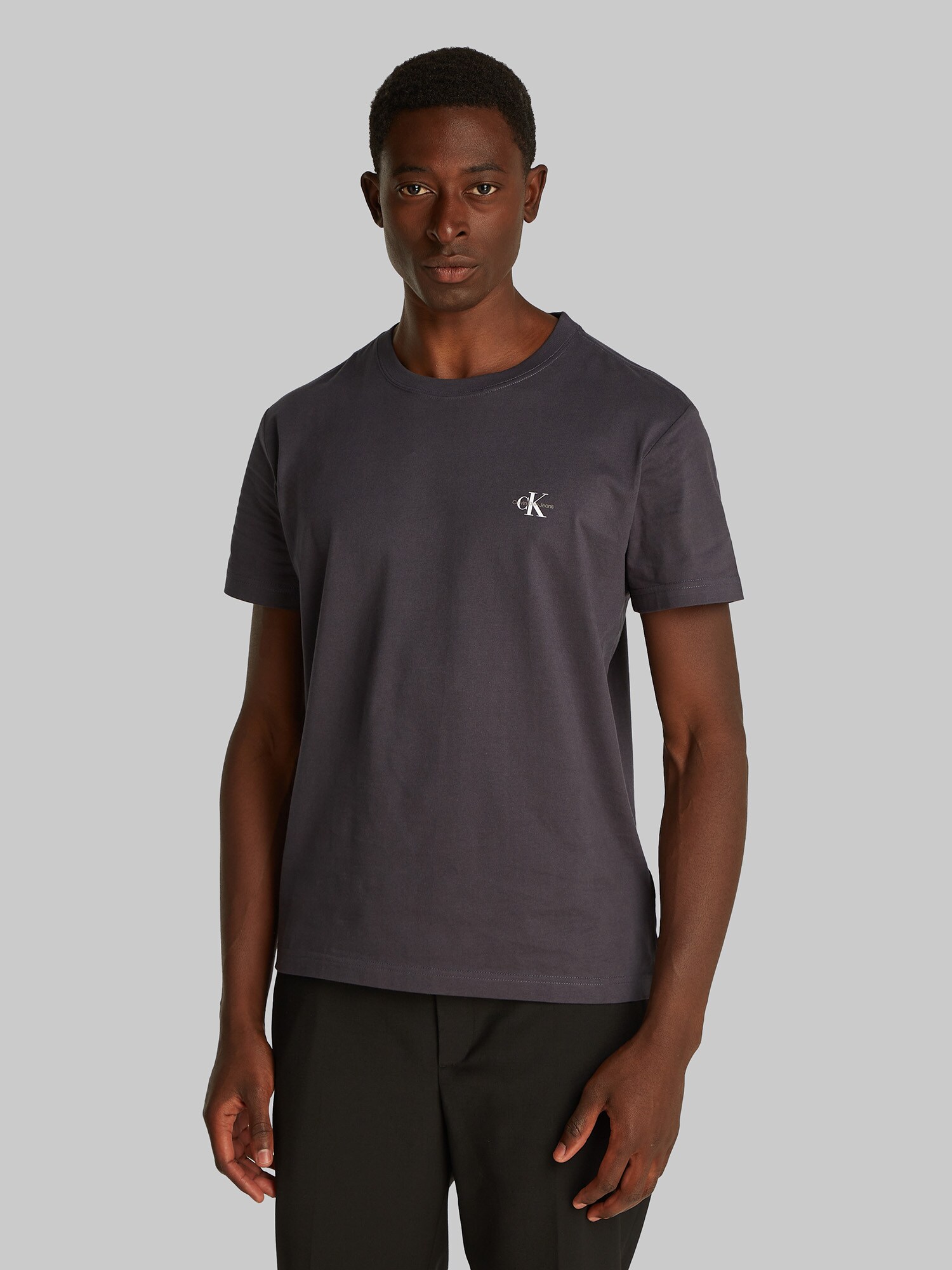 Calvin Klein Jeans Póló  sötétszürke / piszkosfehér termék 2. képe