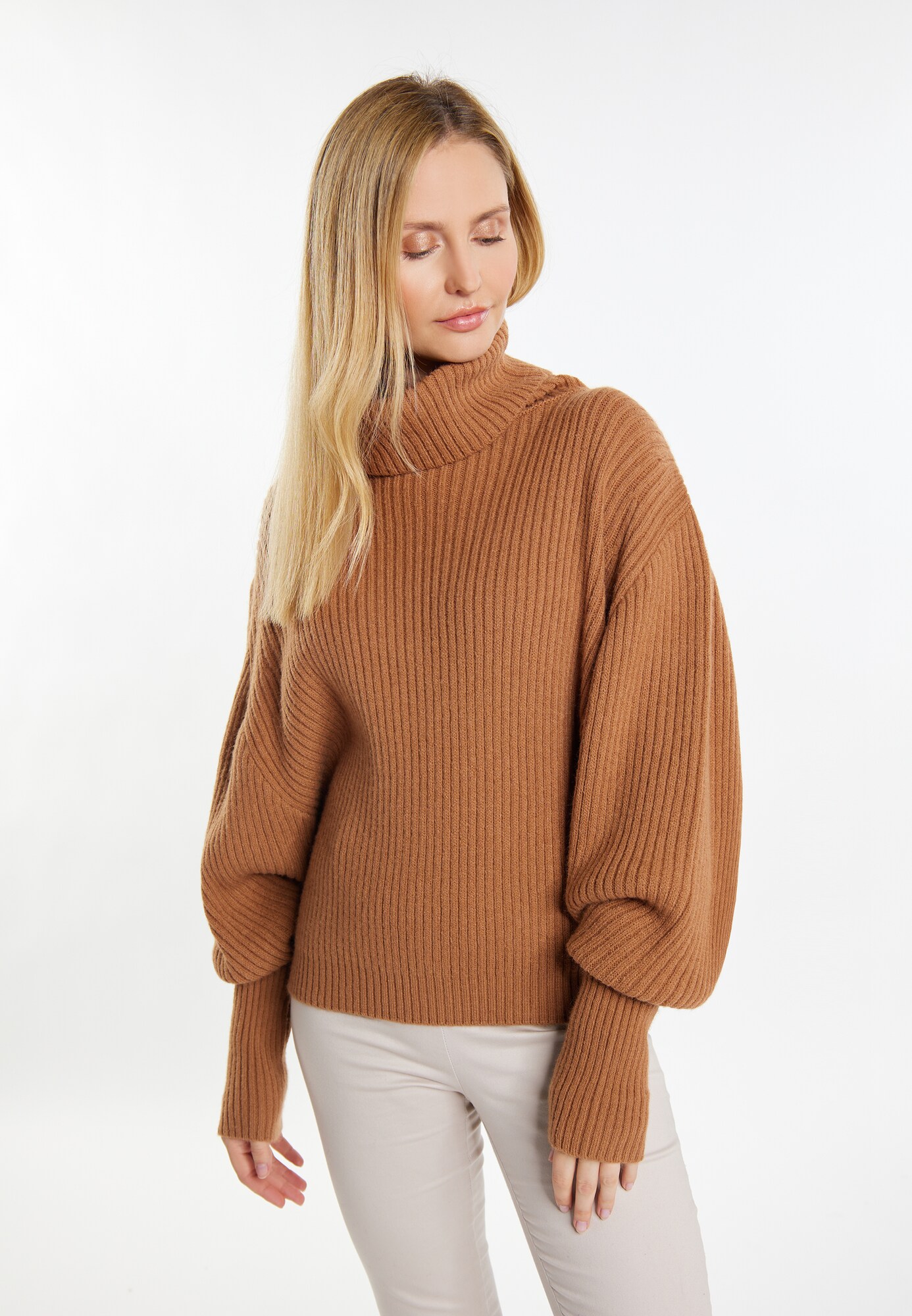Thumbnail - usha WHITE LABEL Pullover Iridia