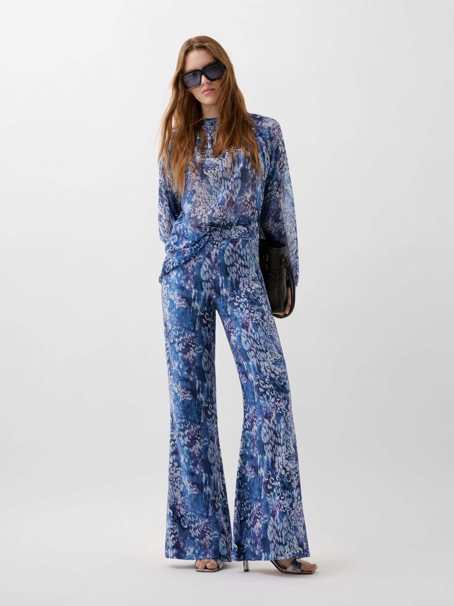 Scalpers Pantaloni Aniblue  bleumarin / albastru închis / alb