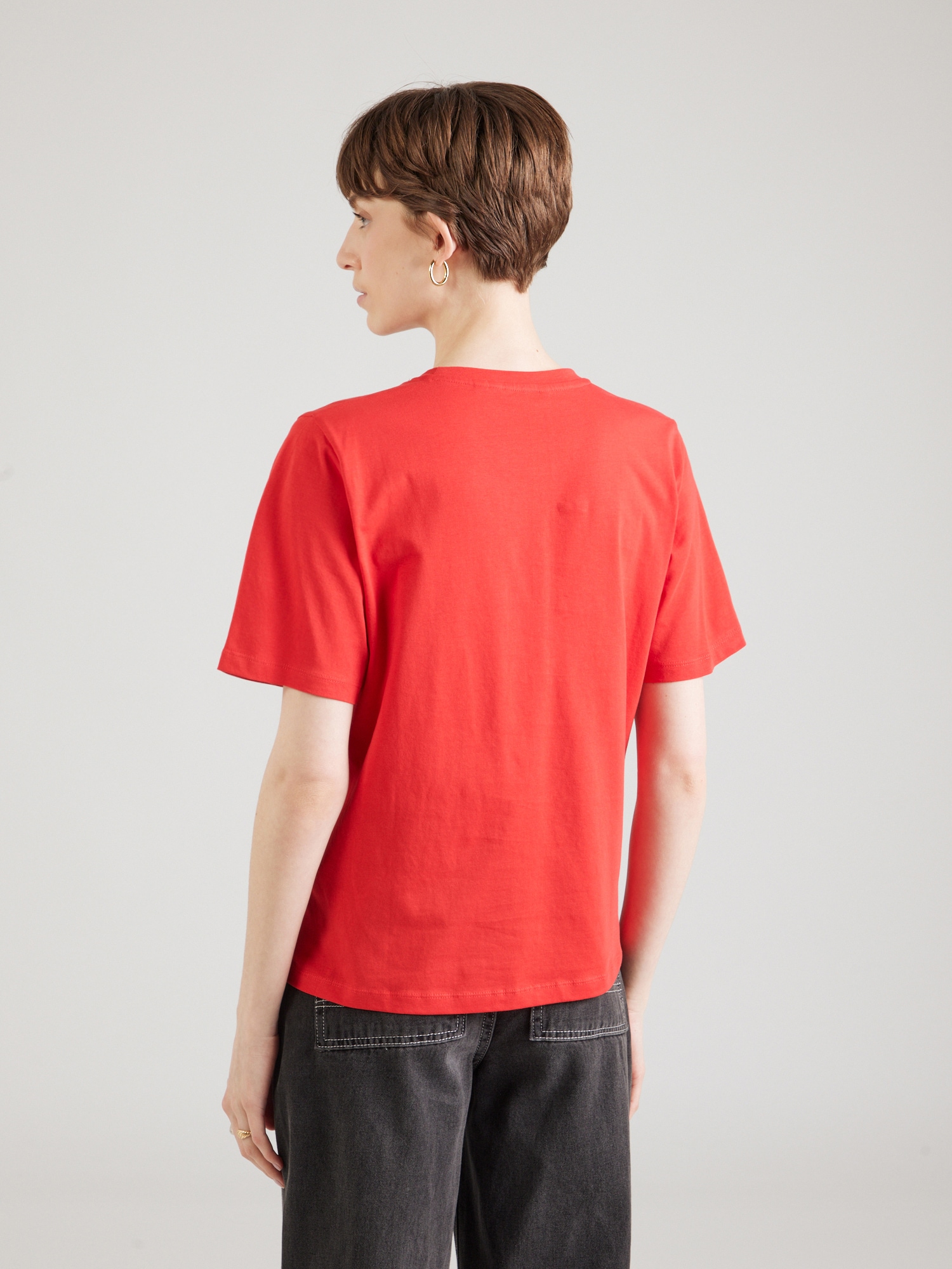 Thumbnail - T-Shirt