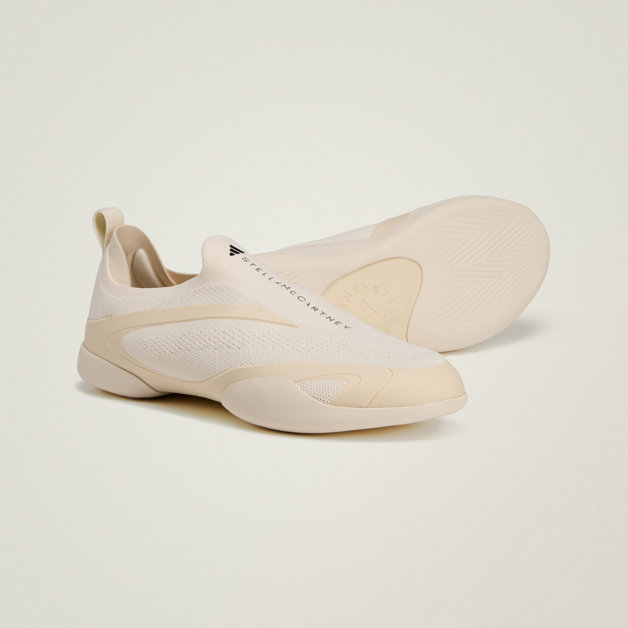 ADIDAS BY STELLA MCCARTNEY Calzado deportivo 'Taekwondo'  ecru – imagen 4