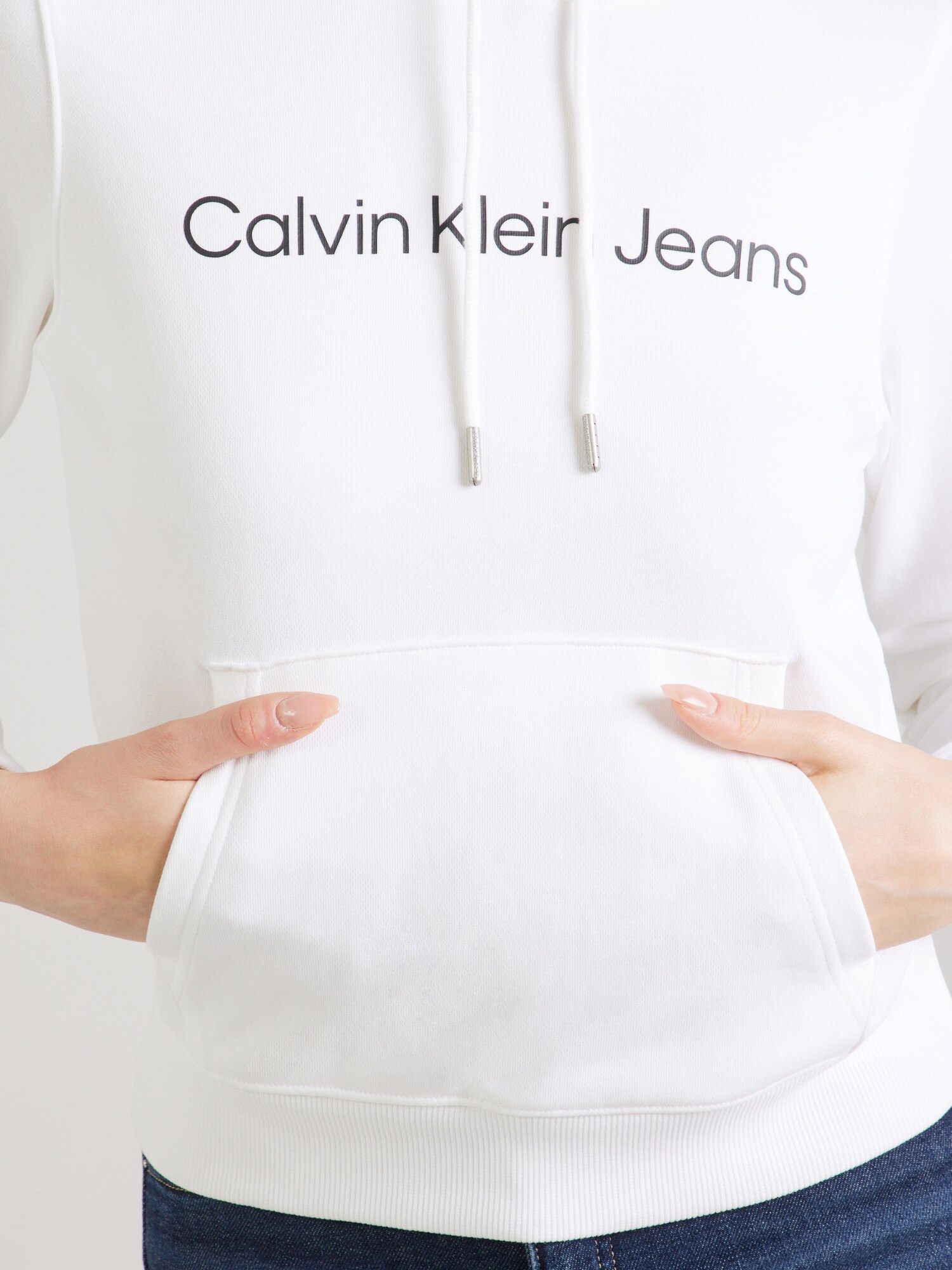 Calvin Klein Jeans Mikina 'CORE INSTITUTIONAL' čierna / biela (obrázok 5)