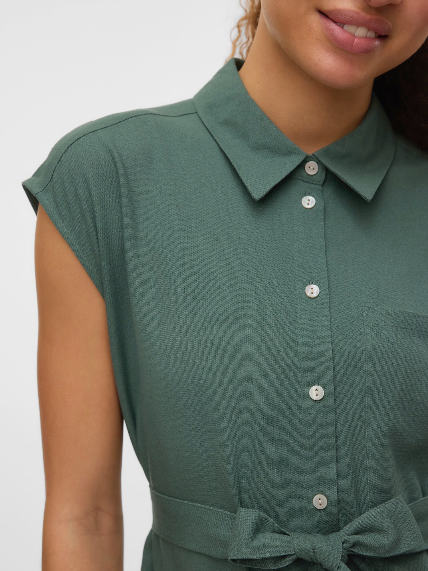 VERO MODA Košeľové šaty 'VMMymilo' nefritová (obrázok 5)