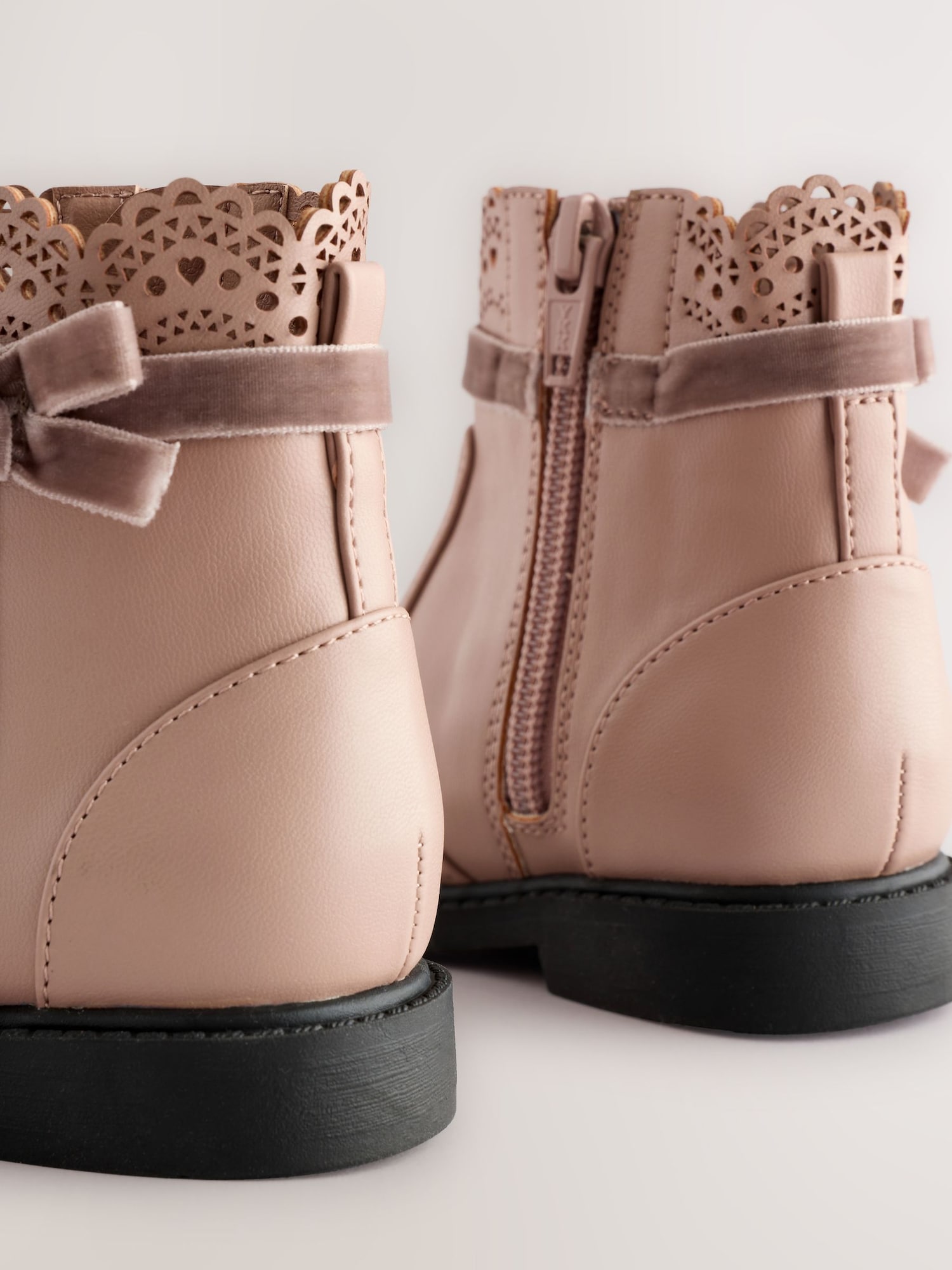 Thumbnail - Next Stiefel Bow