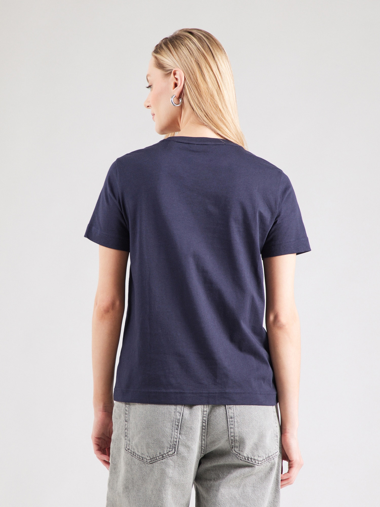 Thumbnail - T-Shirt