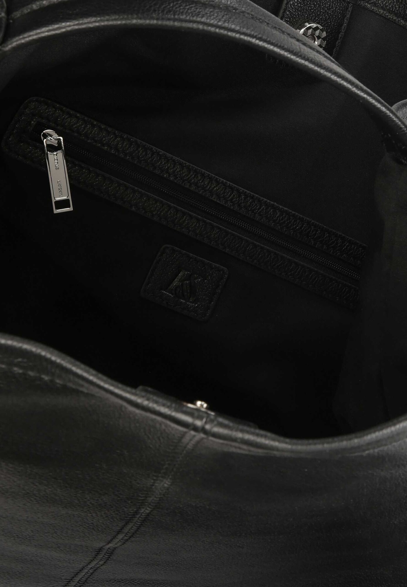 Thumbnail - Kazar Studio Shopper