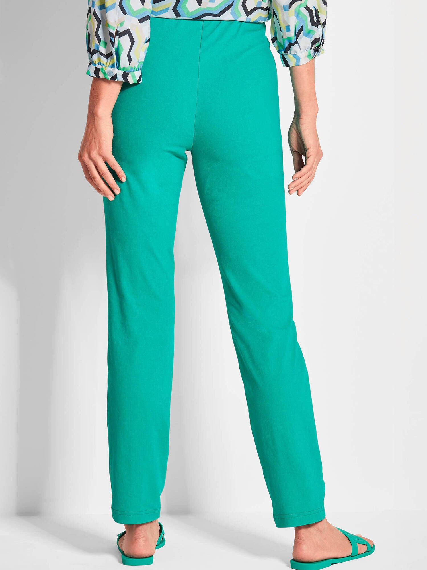 Thumbnail - Goldner Hose Louisa