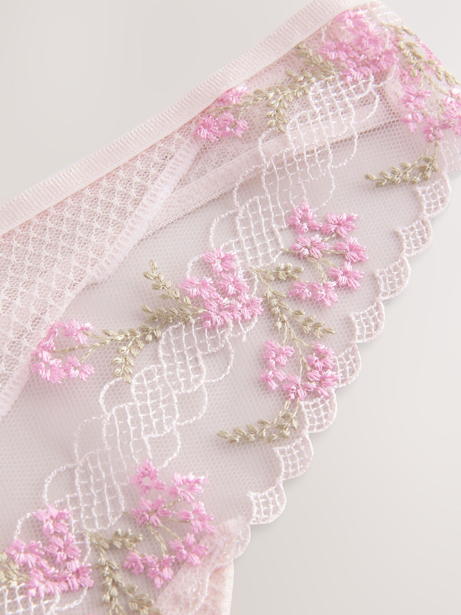 Thumbnail - Next Slip