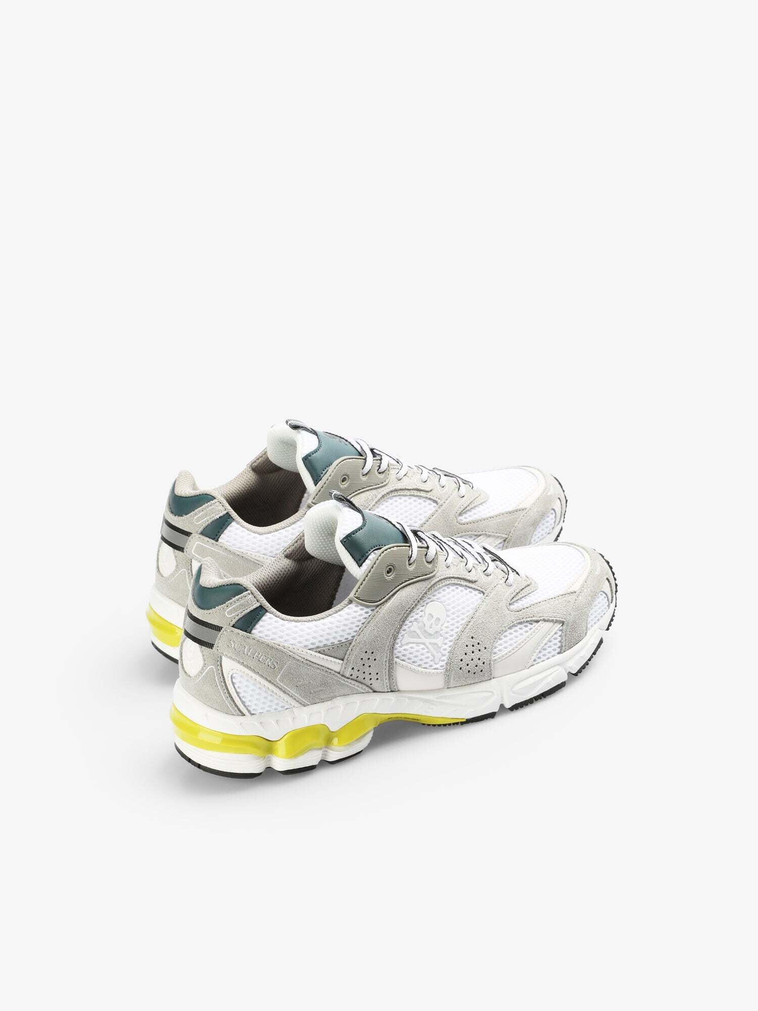 Thumbnail - Scalpers Sneaker Throne