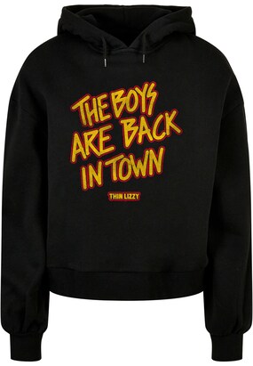 Merchcode Sweatshirt ‘Thin Lizzy – The Boys Stacked’ Donkergeel / Donkerrood / Zwart