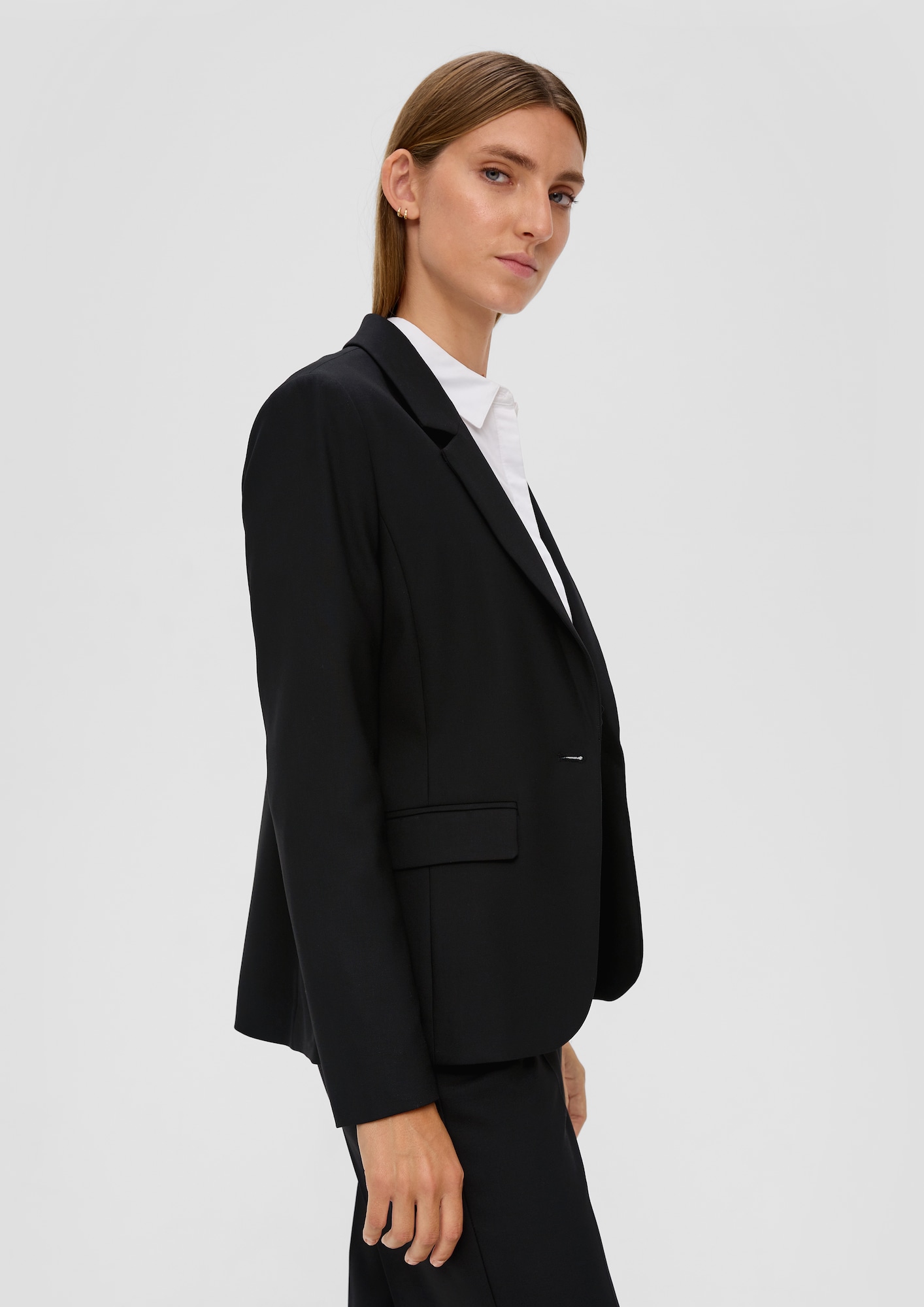 Thumbnail - Blazer