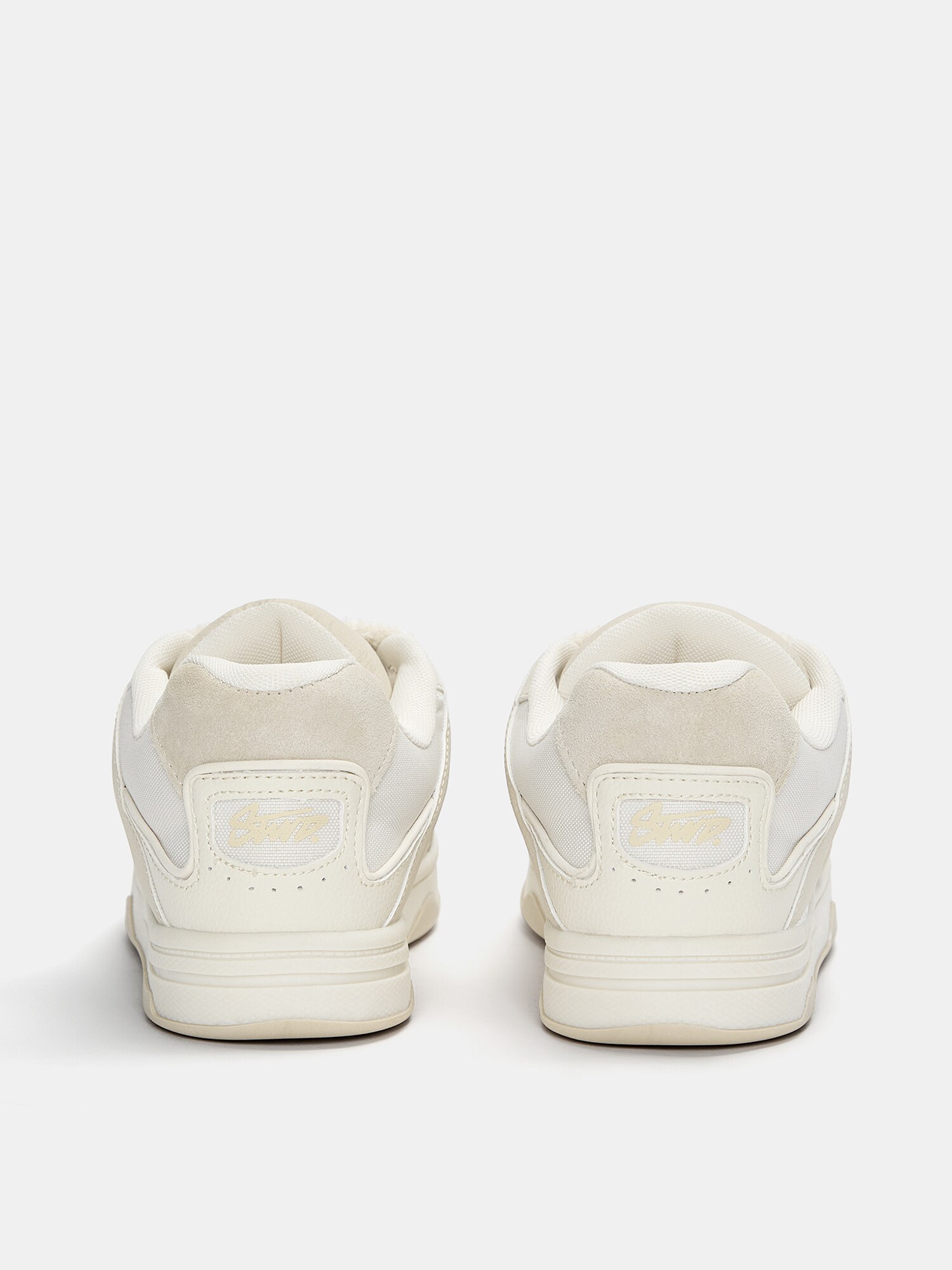 Thumbnail - Sneaker